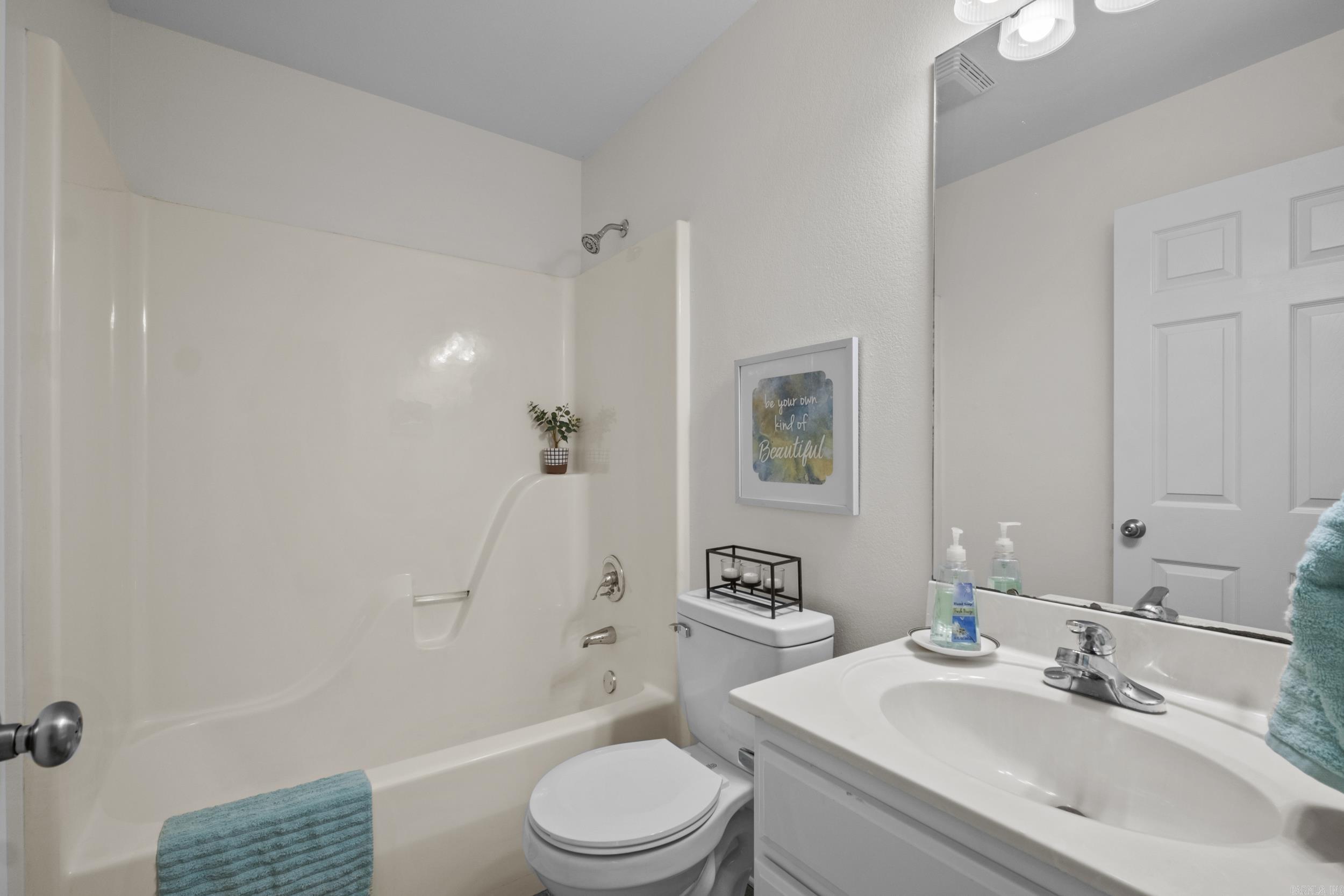 CLOVER RIDGE - Residential