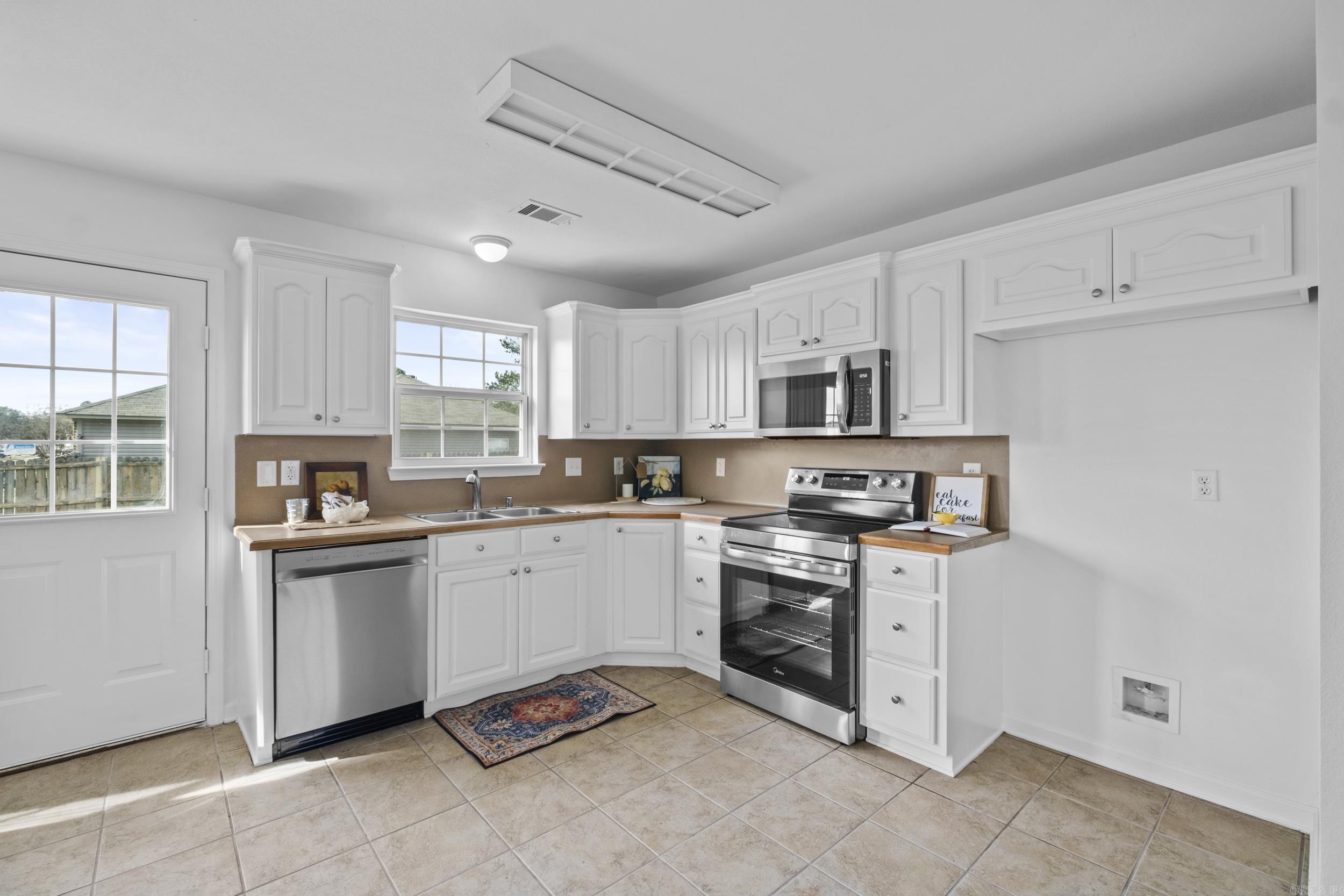 CLOVER RIDGE - Residential