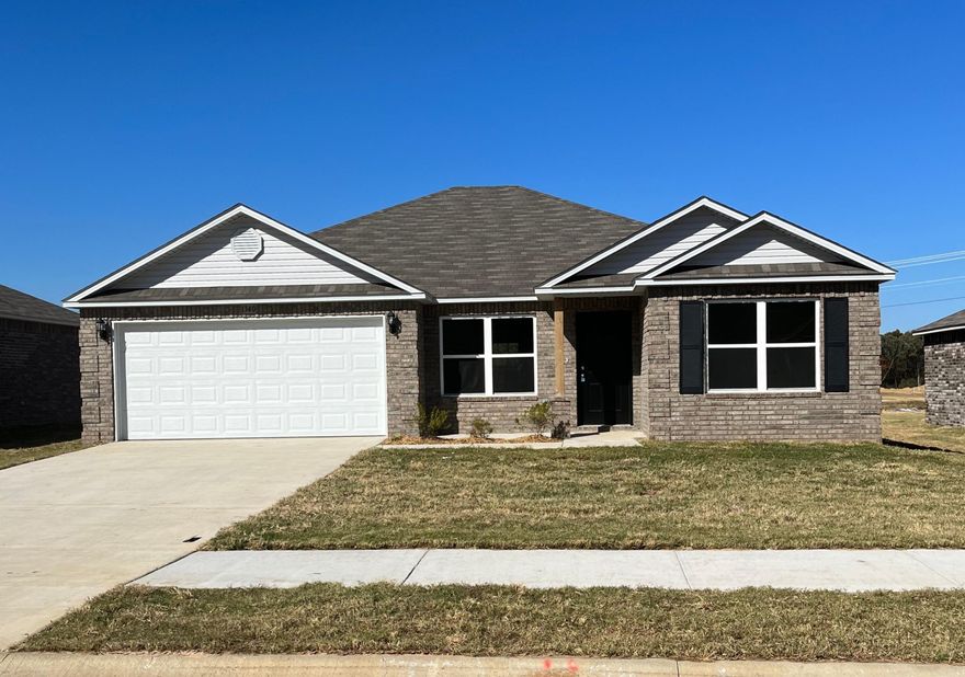 4 Bed 2 Bath home with 2 car garage in a great location. Close to Schools, Interstate, Shopping and restaurants