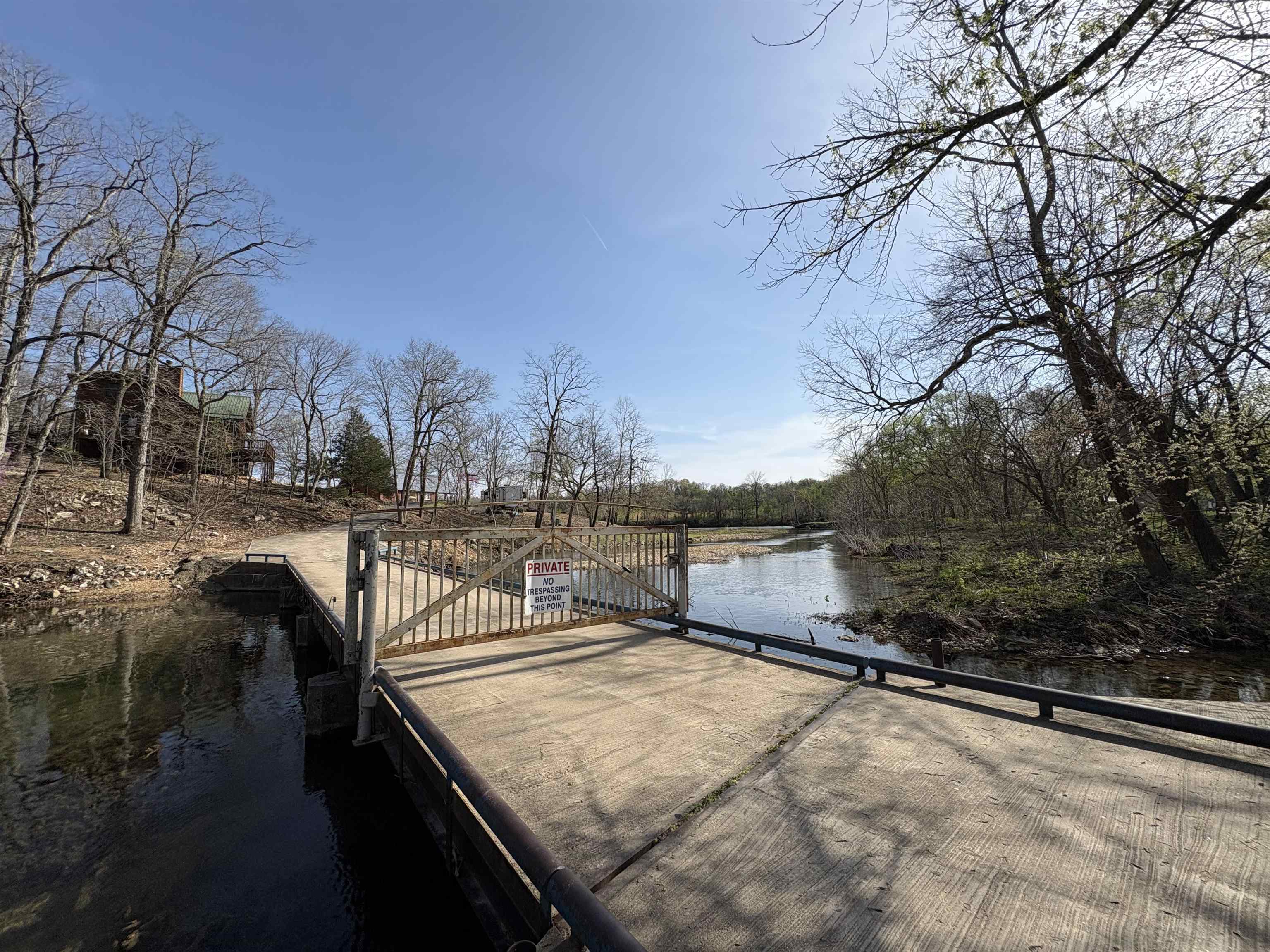 Metes & Bounds - Land