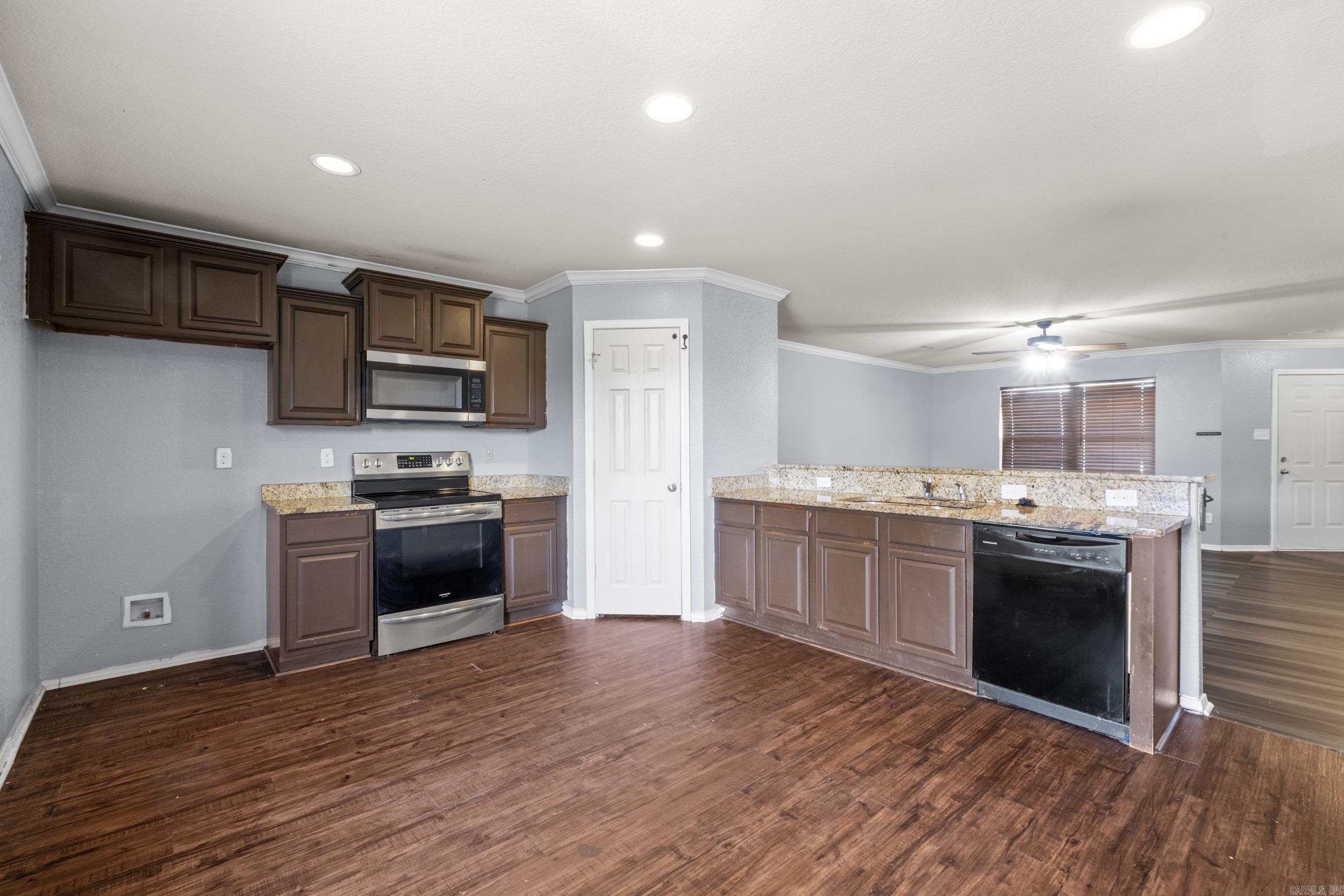 TRAMMEL ESTATES - Residential