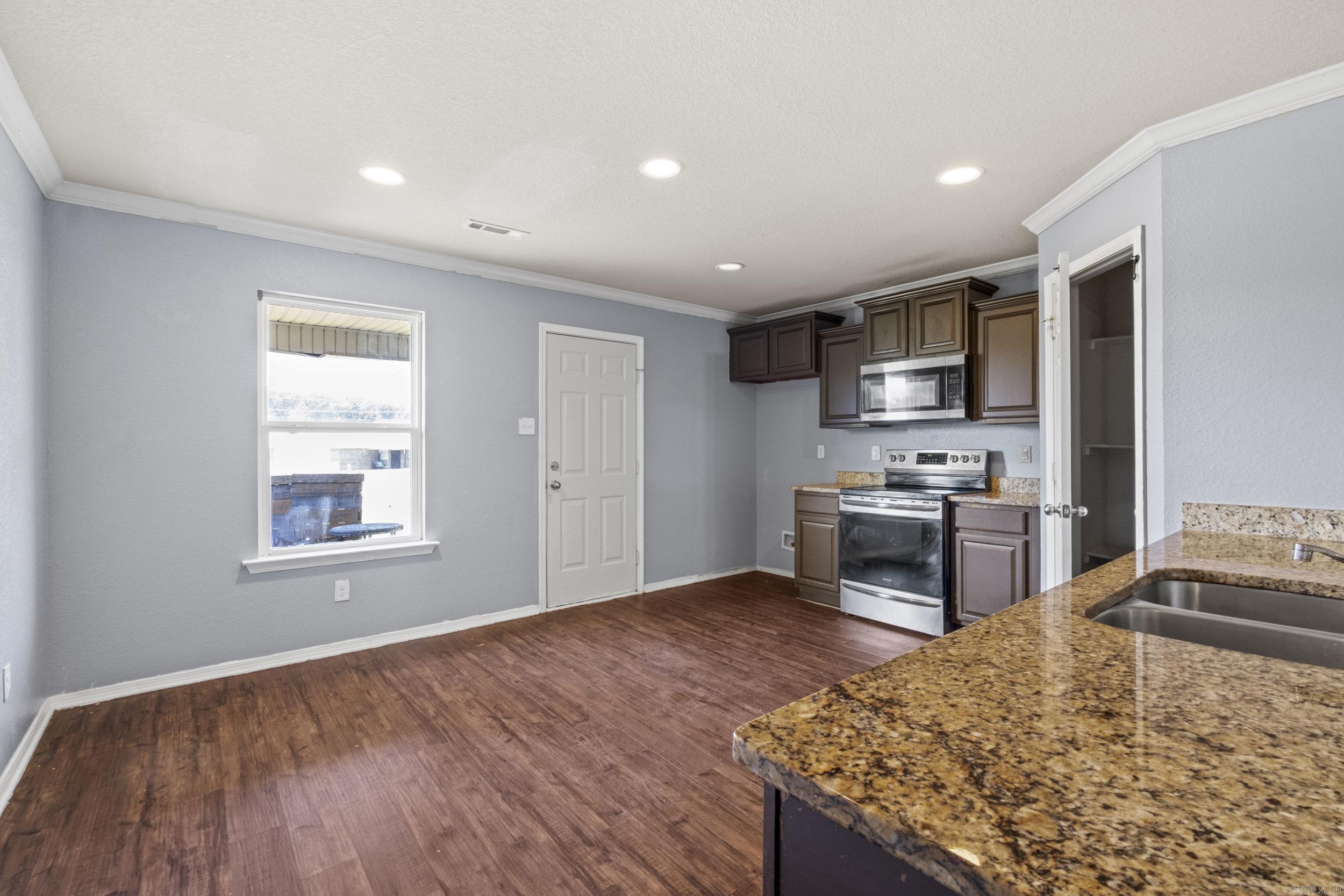 TRAMMEL ESTATES - Residential