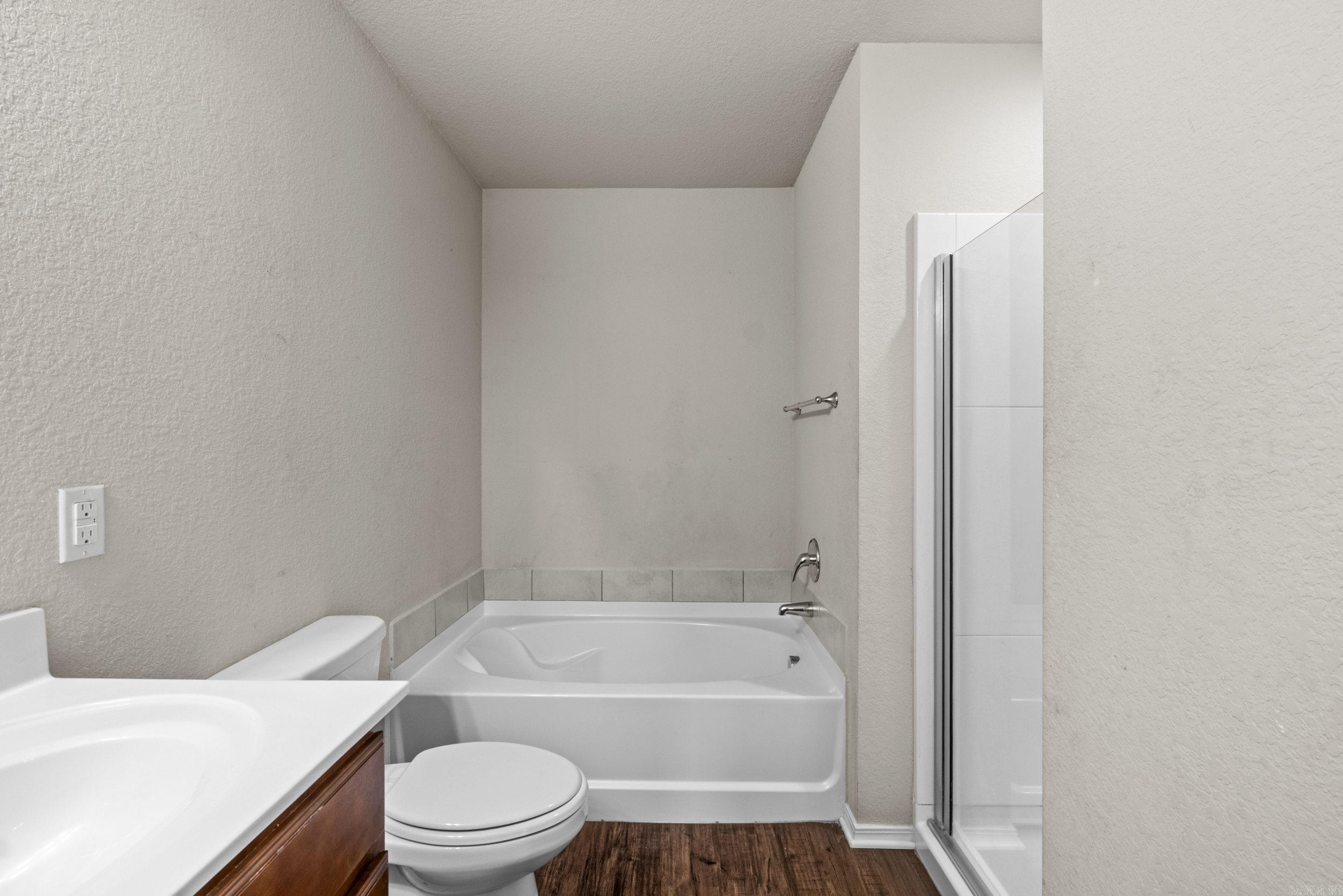 TRAMMEL ESTATES - Residential