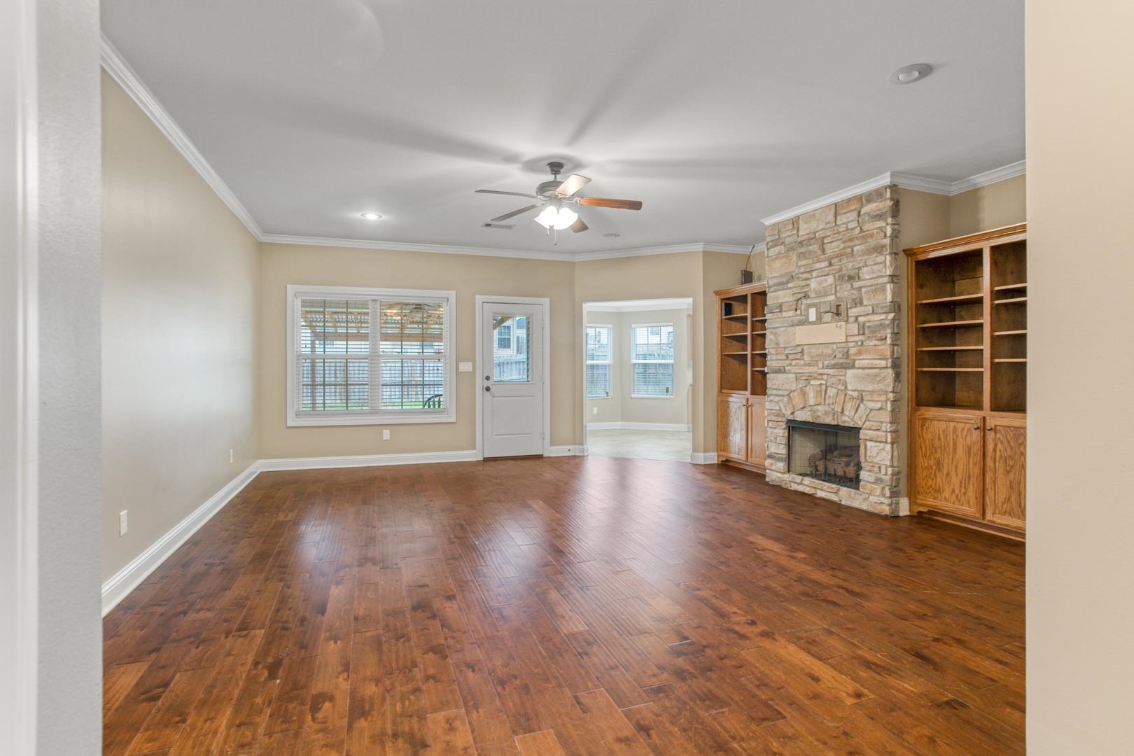 RICHLAND HILLS - Residential