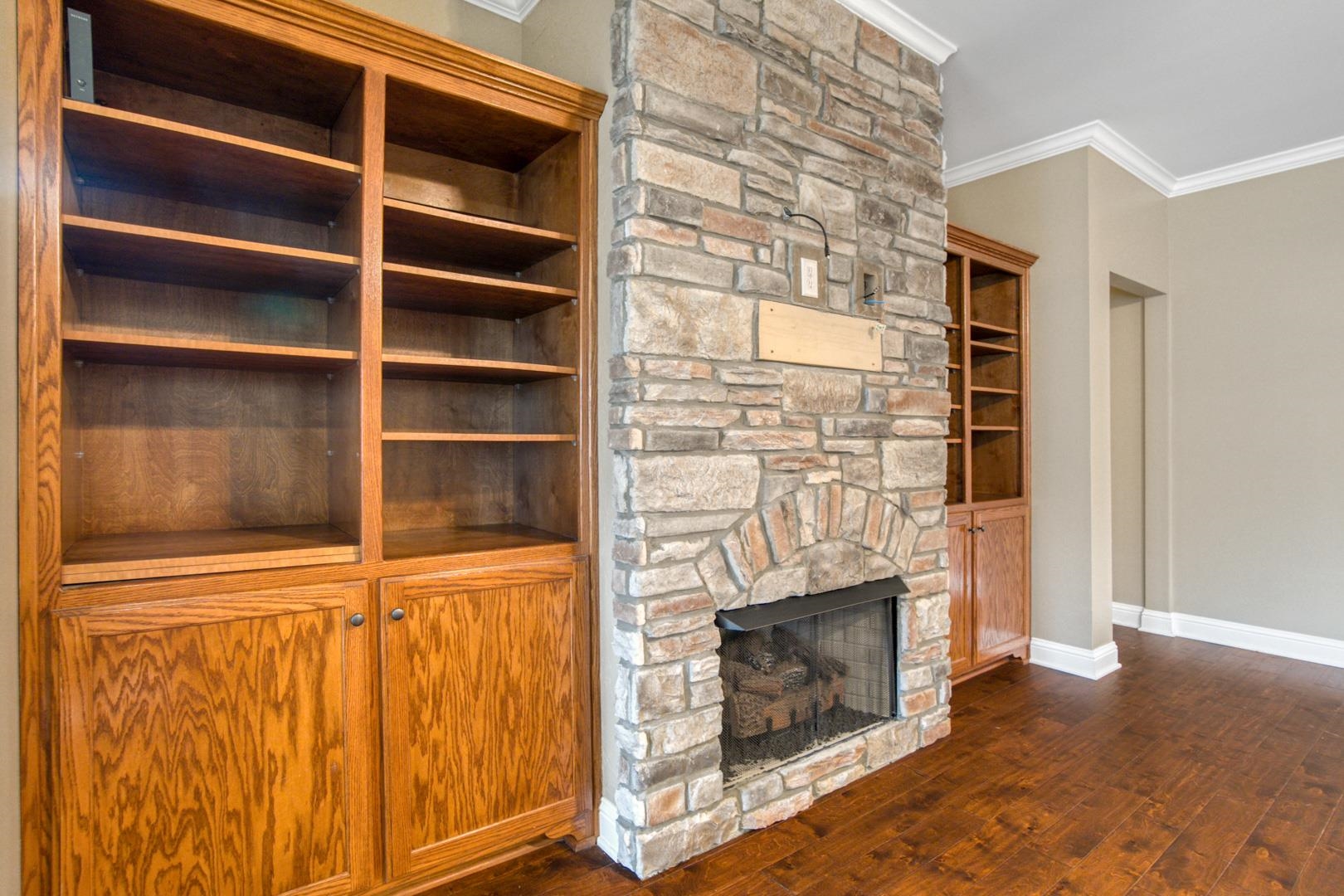 RICHLAND HILLS - Residential