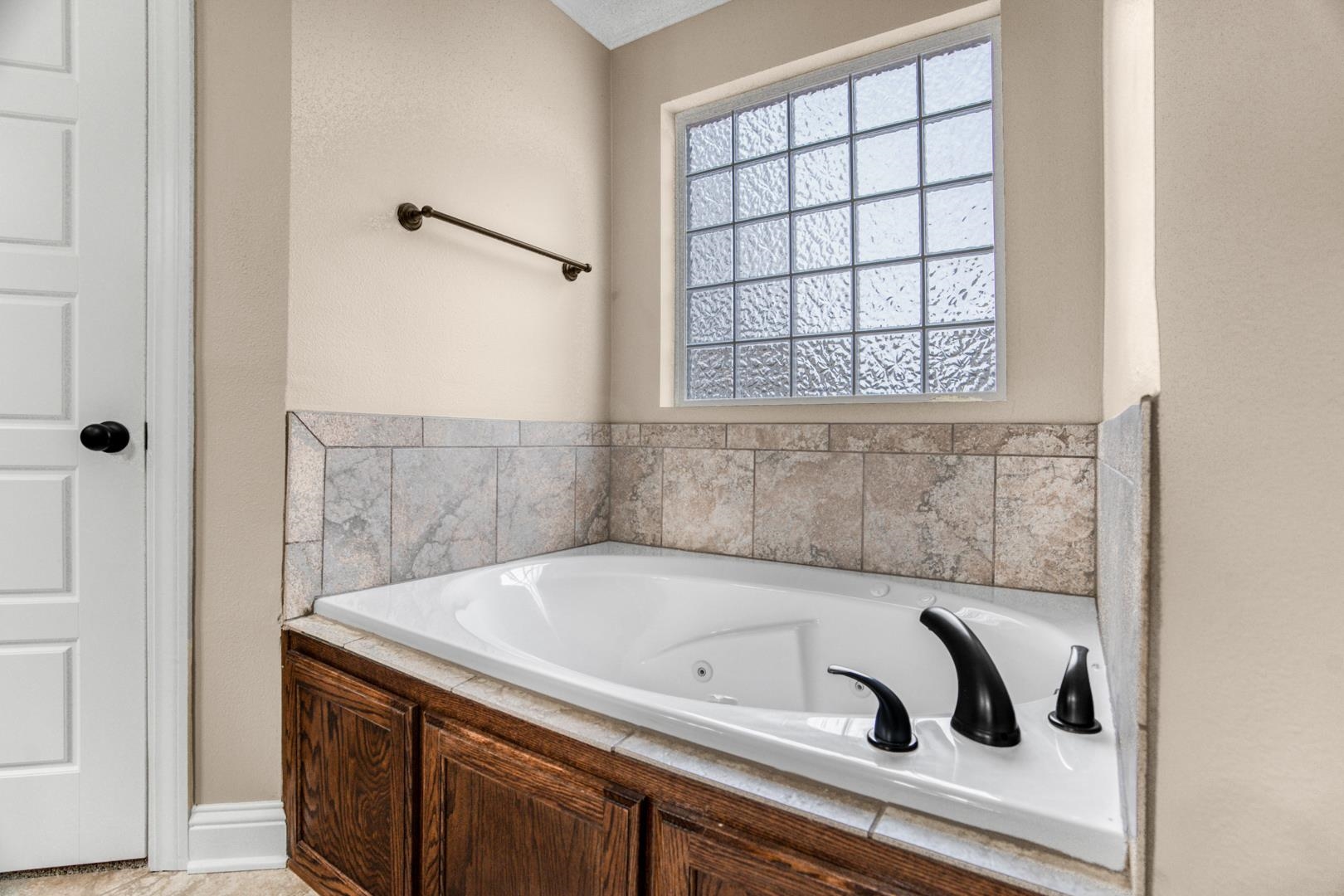 RICHLAND HILLS - Residential