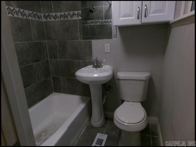 Clover Hill Place - Residential Lease