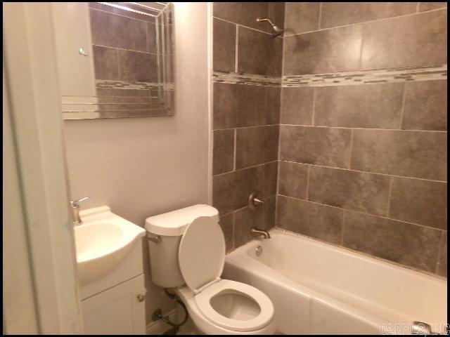 Clover Hill Place - Residential Lease