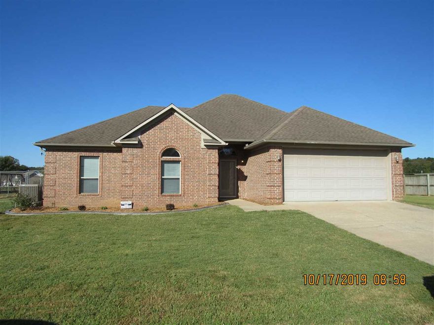 Very well maintained 3 bedroom home, tile floors throughout, all kitchen appliances including refrigerator, granite countertops, split floor plan, spacious master suite with large walk-in closet, separate shower & jet tub in master bath, screened porch and separate patio, 1/2 bath in the 2 car garage, fenced yard, backs up to the private lake. Must see to appreciate! No Pets.