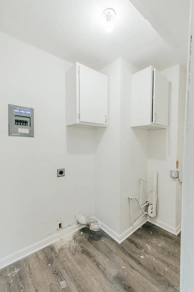 WAKEFIELD VILLAGE - Residential