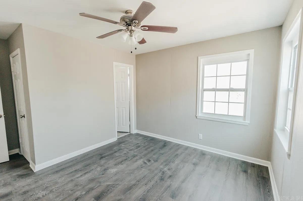 WAKEFIELD VILLAGE - Residential