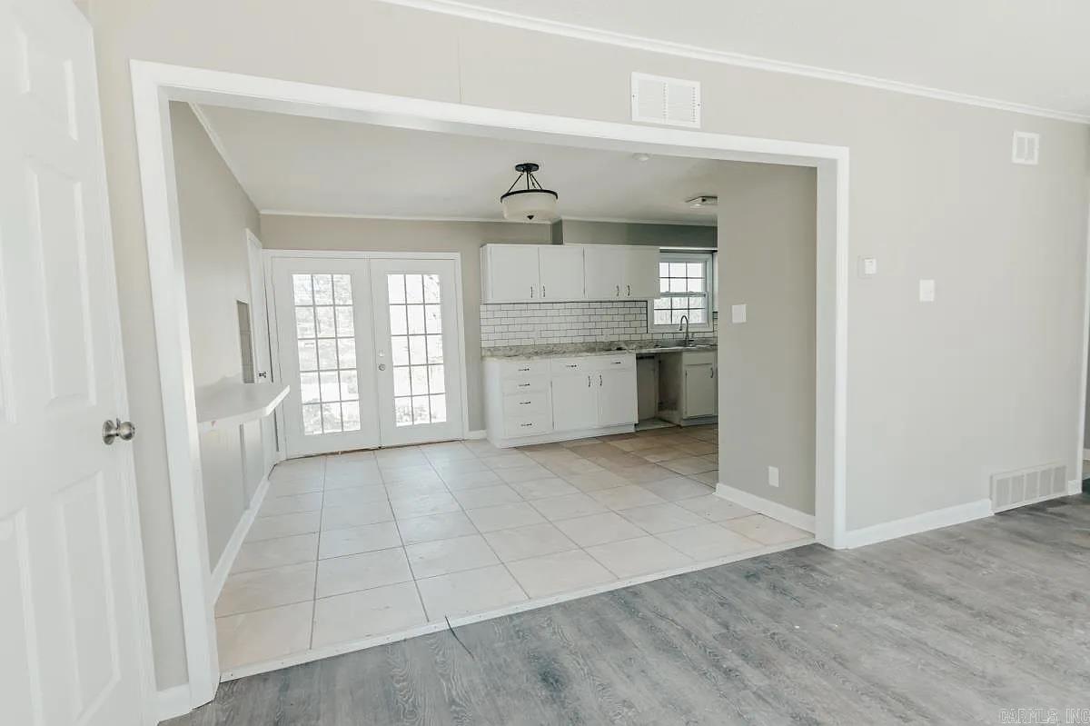 WAKEFIELD VILLAGE - Residential