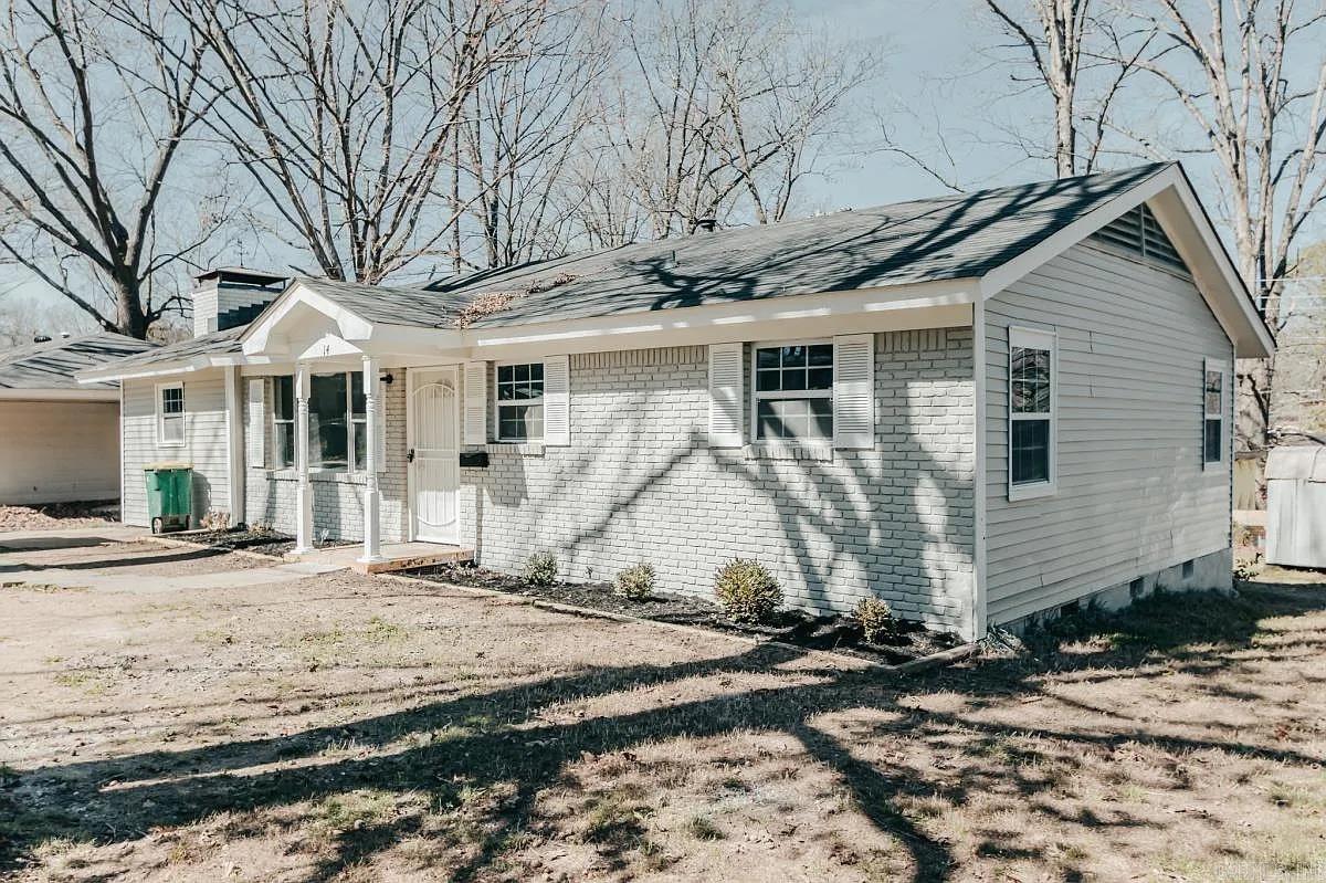 WAKEFIELD VILLAGE - Residential