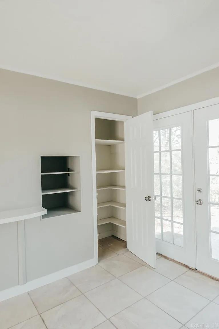 WAKEFIELD VILLAGE - Residential