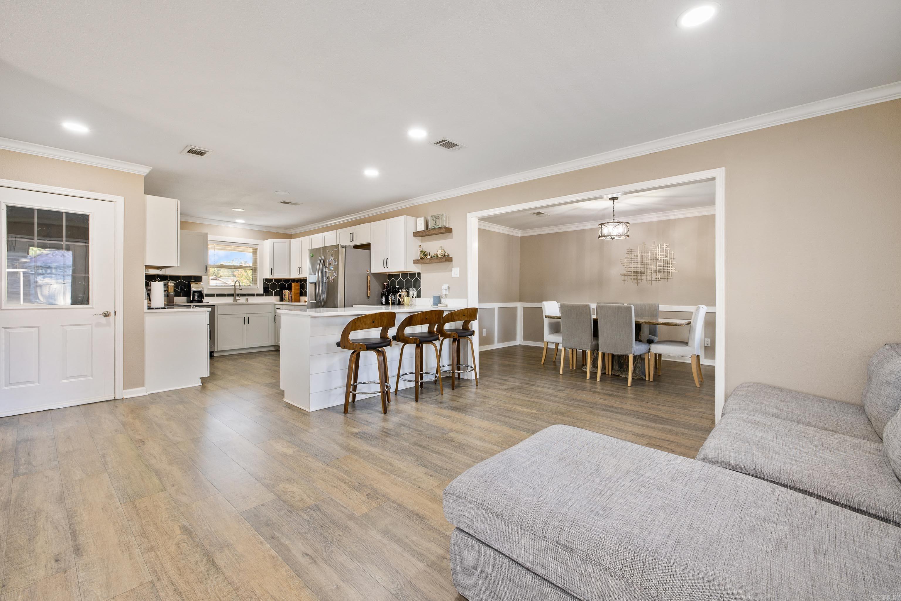 STONEWALL - Residential