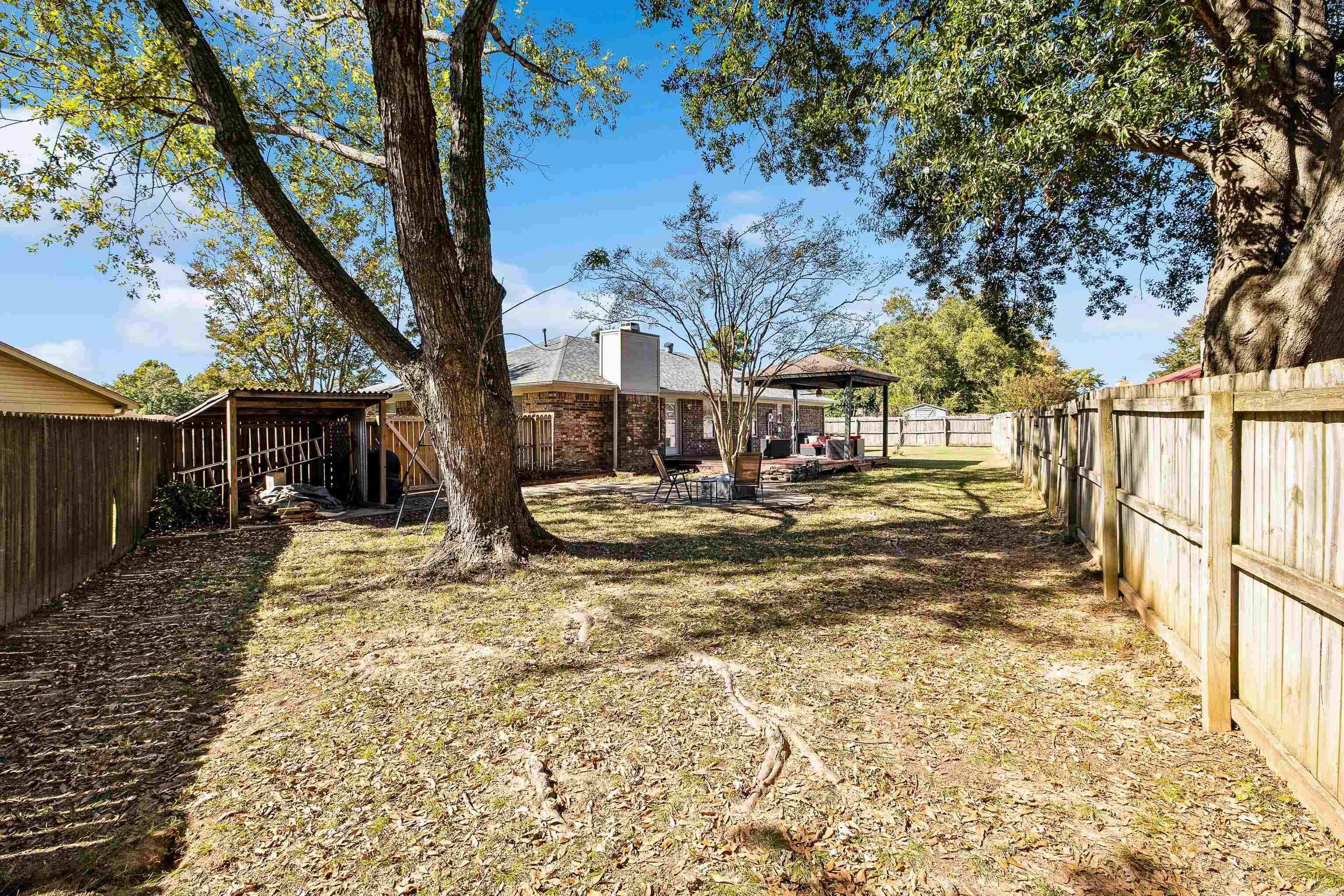 STONEWALL - Residential