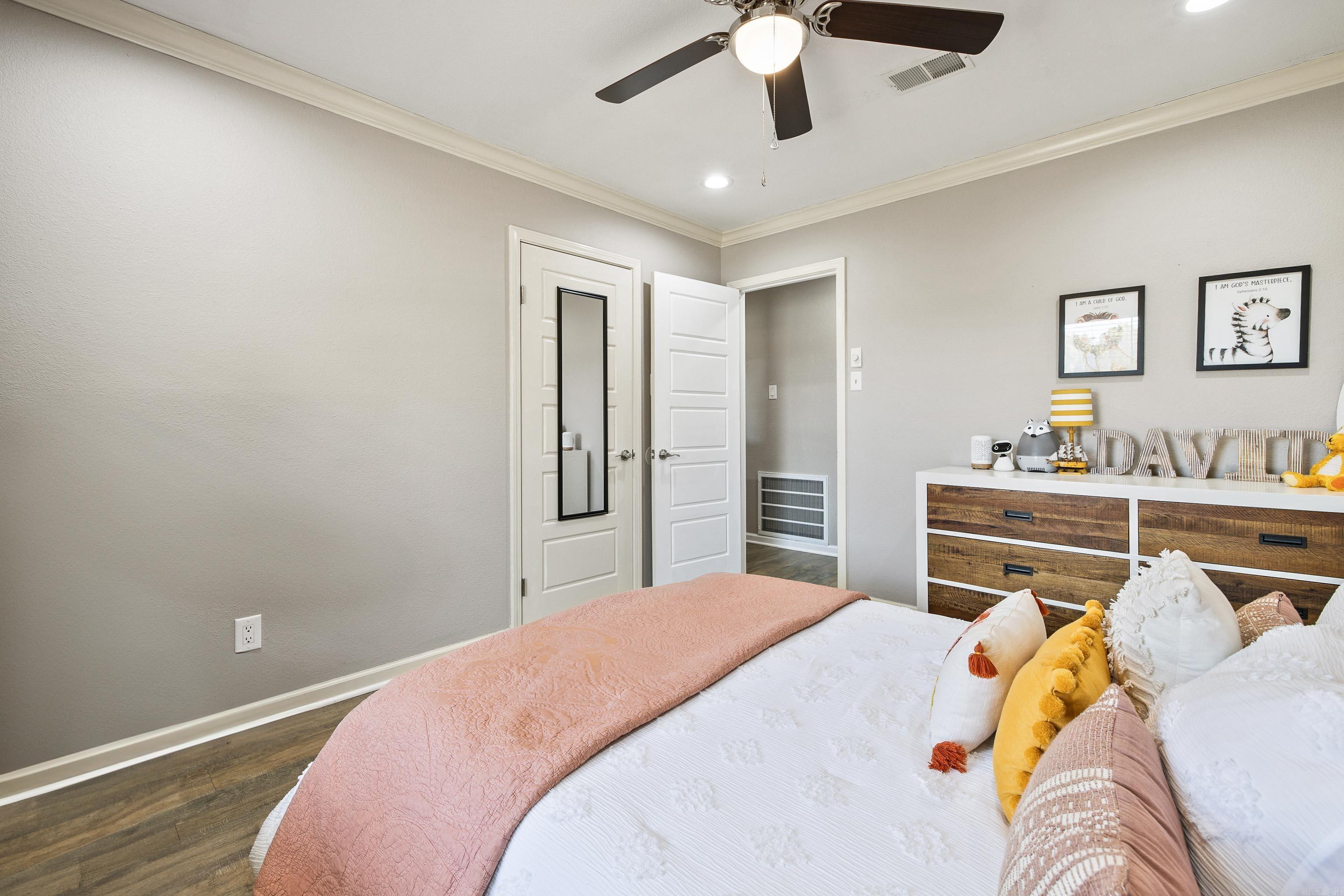 STONEWALL - Residential