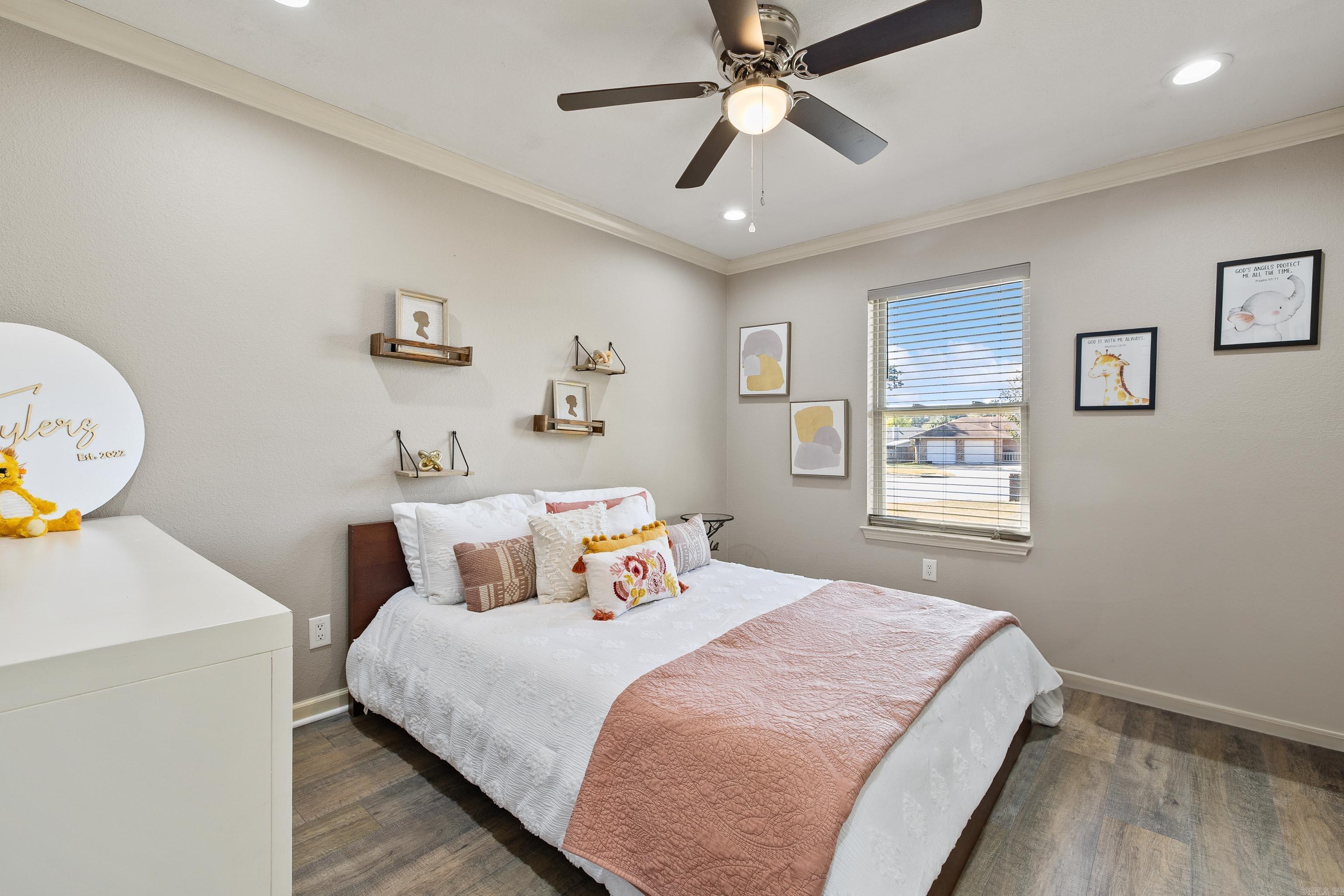 STONEWALL - Residential