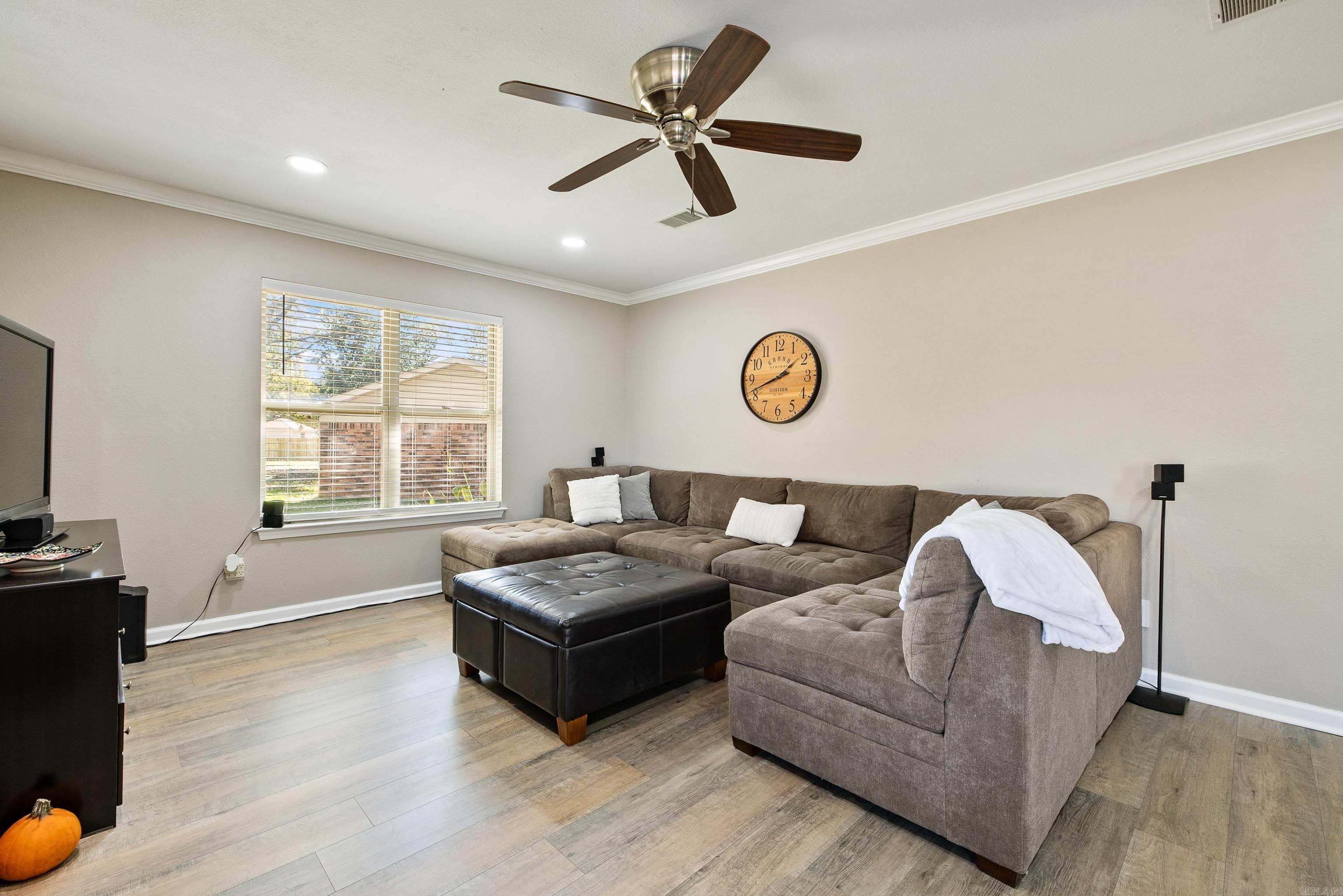 STONEWALL - Residential