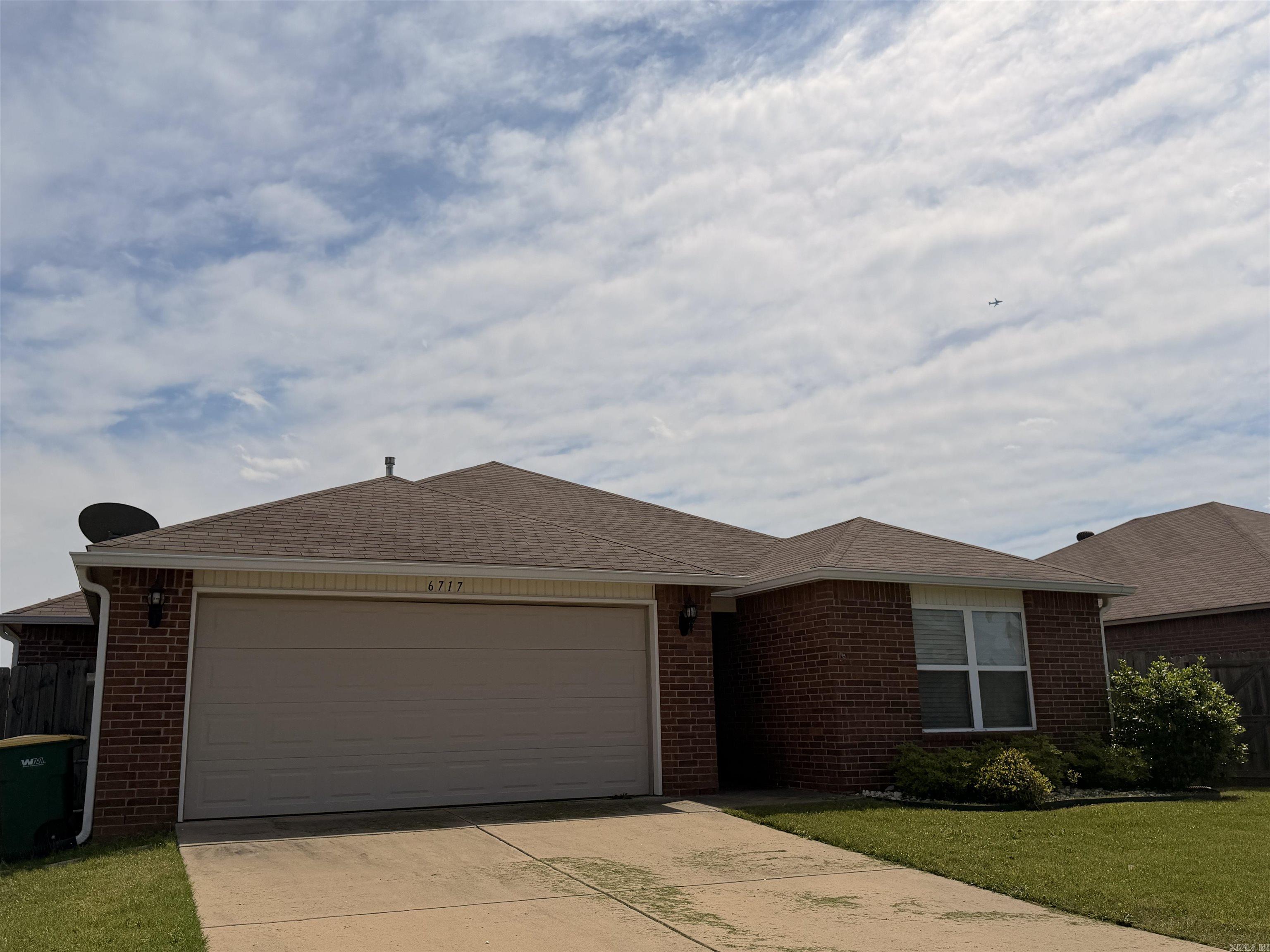 TRAMMEL ESTATES - Residential