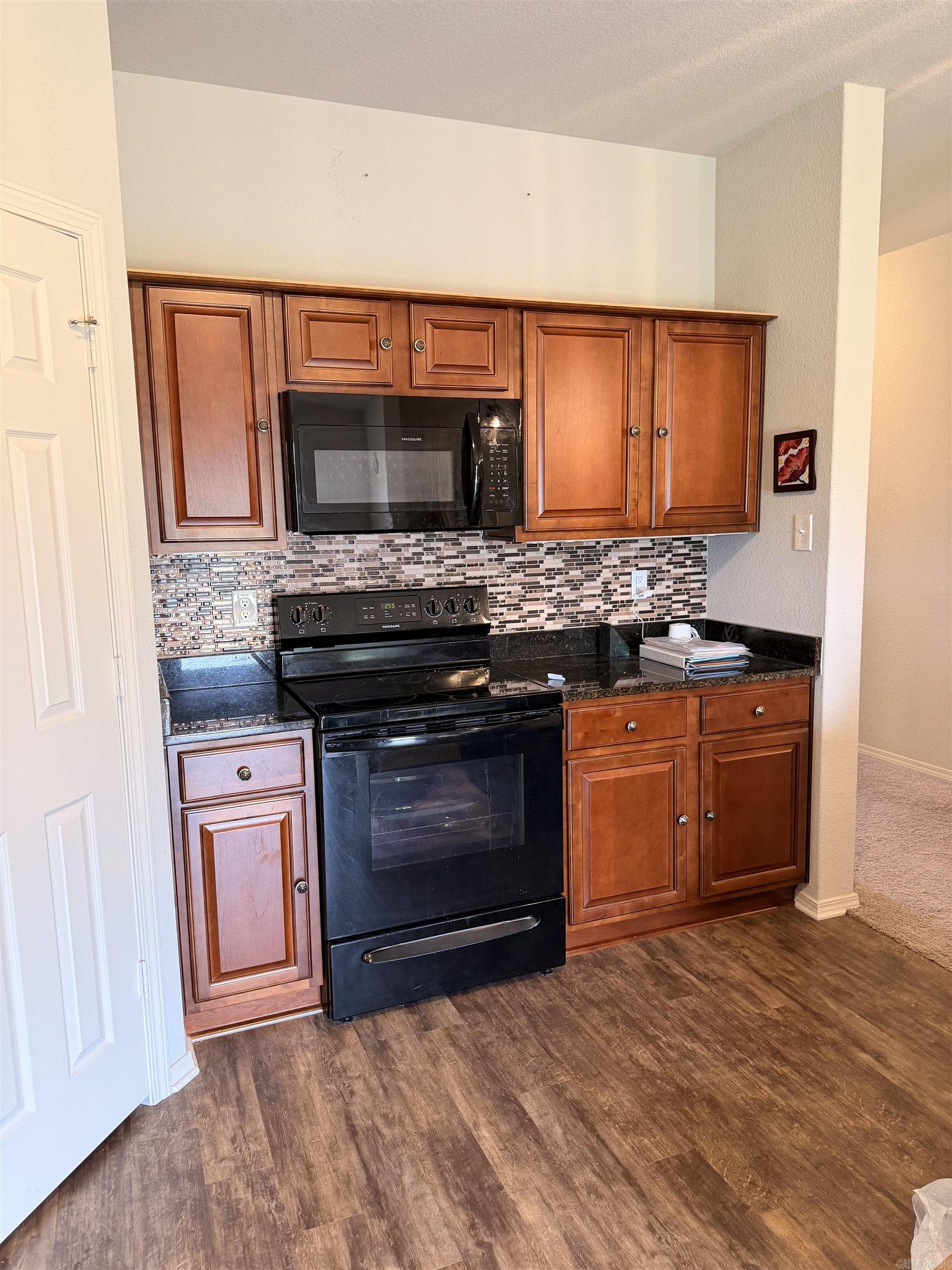 TRAMMEL ESTATES - Residential