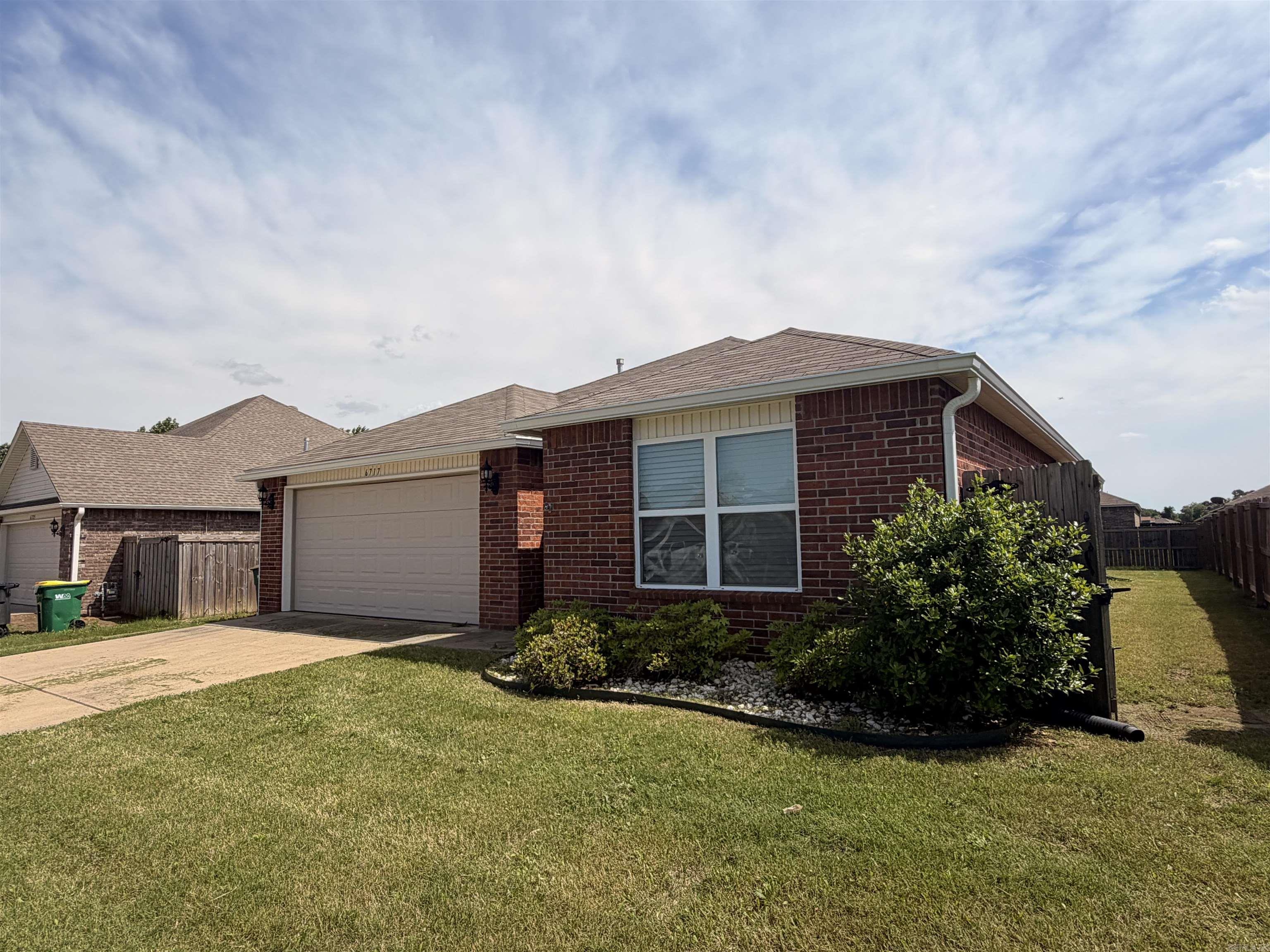 TRAMMEL ESTATES - Residential