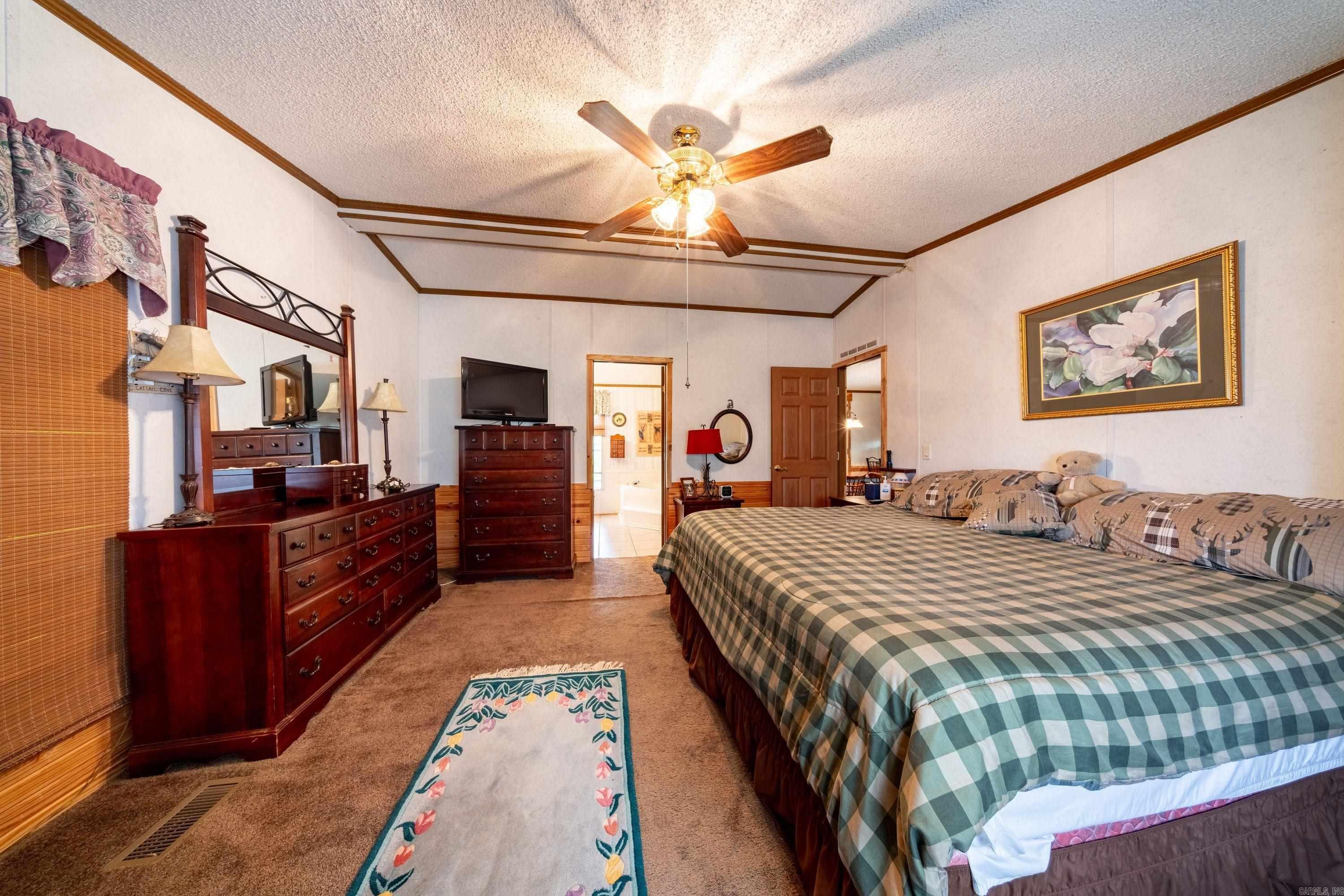 FOLL ROUND BOTTOM - Residential