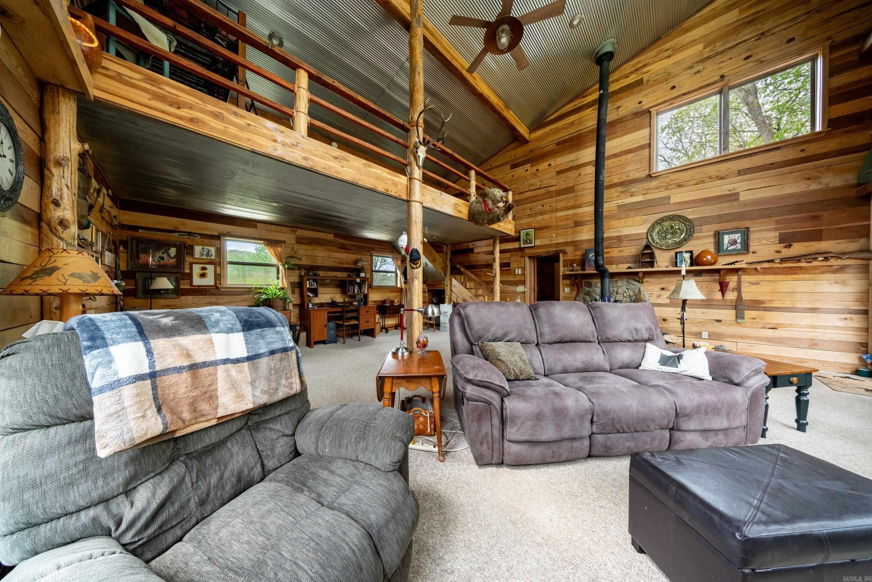 FOLL ROUND BOTTOM - Residential