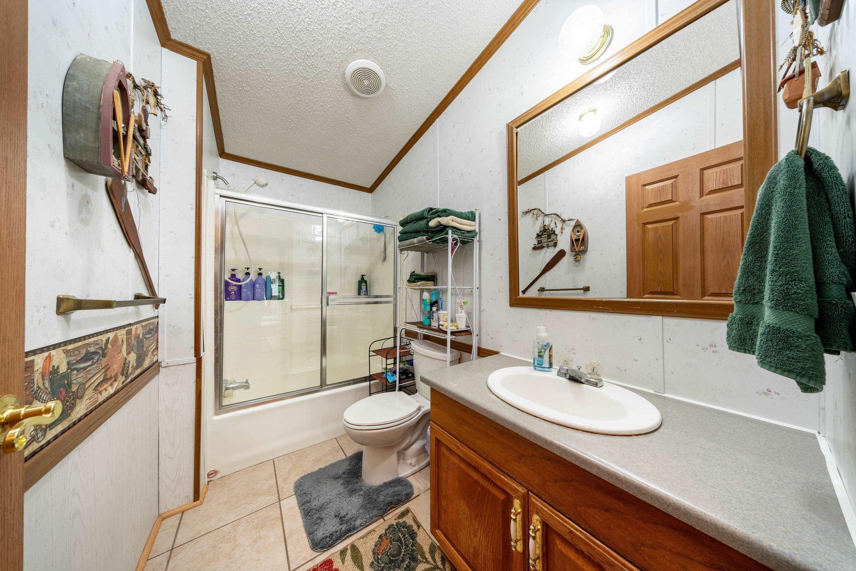 FOLL ROUND BOTTOM - Residential