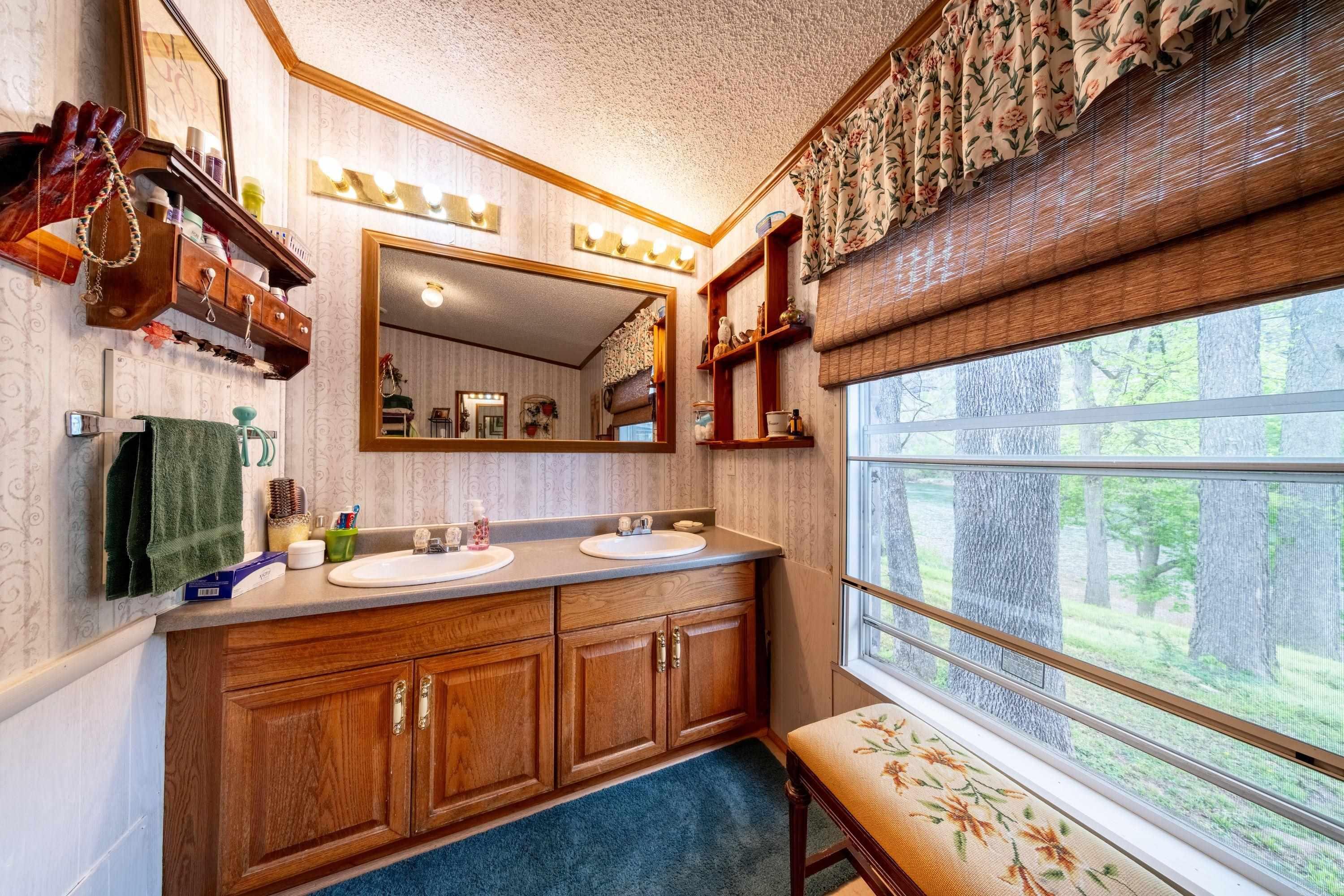 FOLL ROUND BOTTOM - Residential