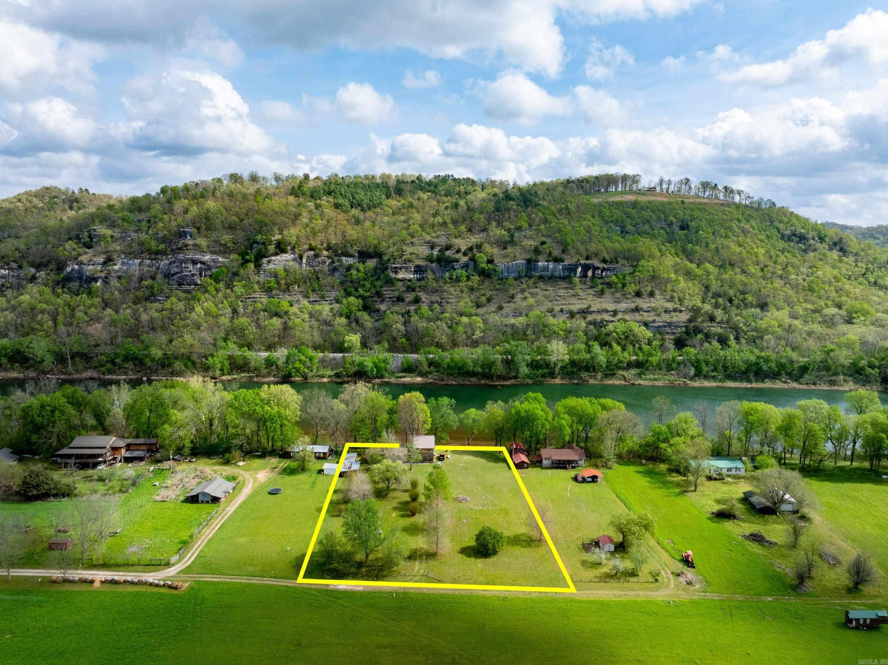 FOLL ROUND BOTTOM - Residential