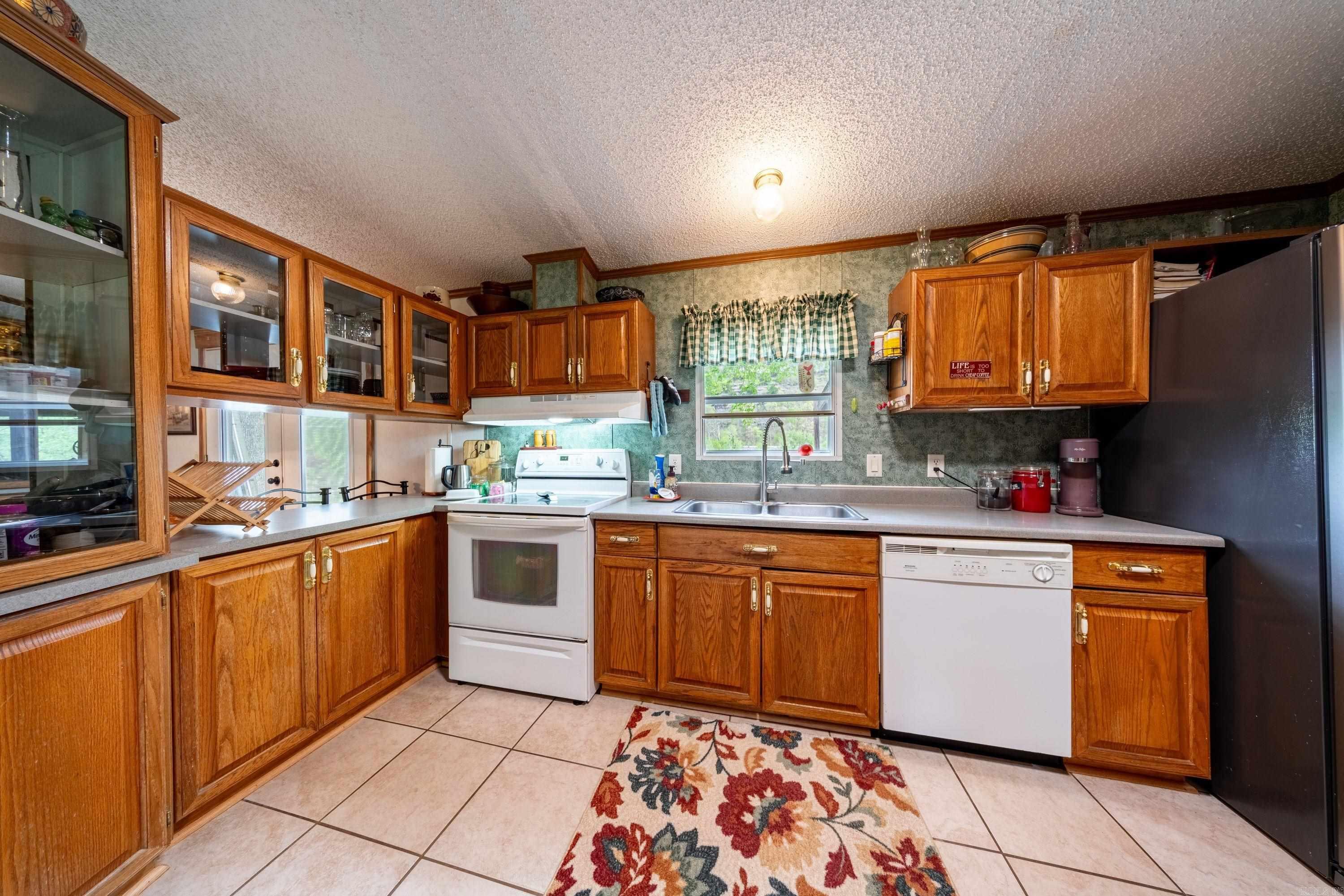 FOLL ROUND BOTTOM - Residential