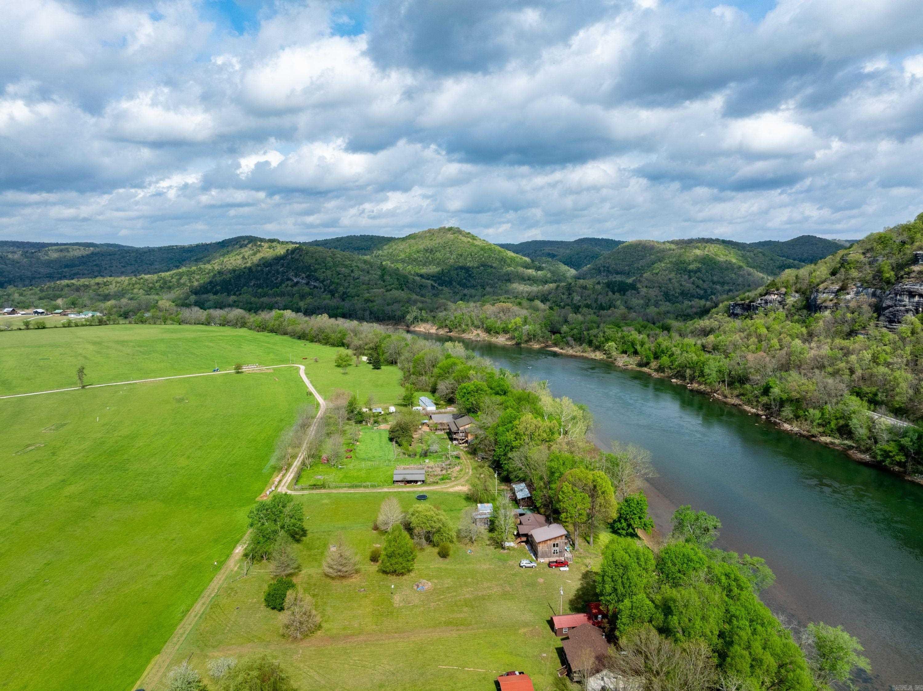 FOLL ROUND BOTTOM - Residential