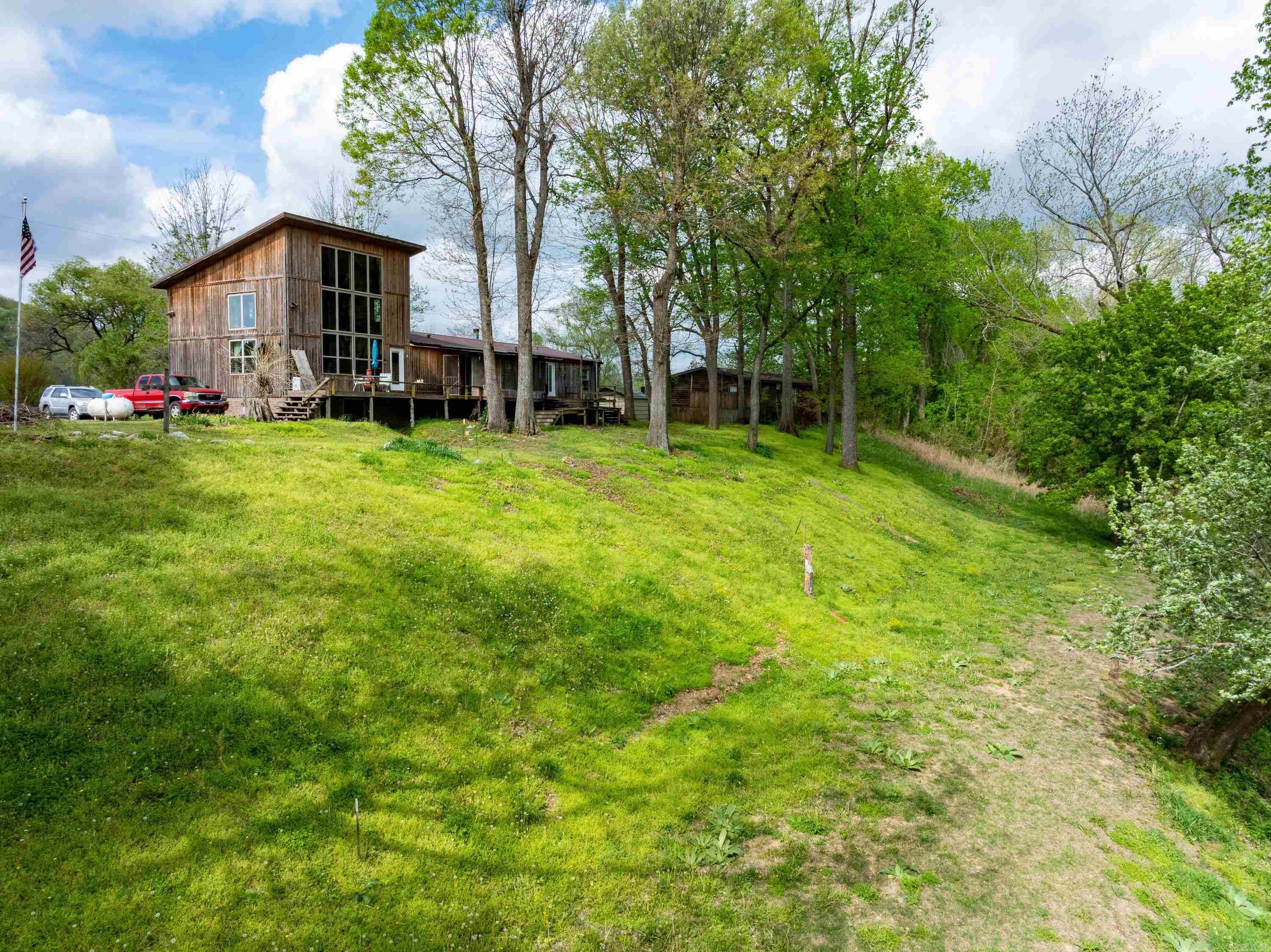 FOLL ROUND BOTTOM - Residential