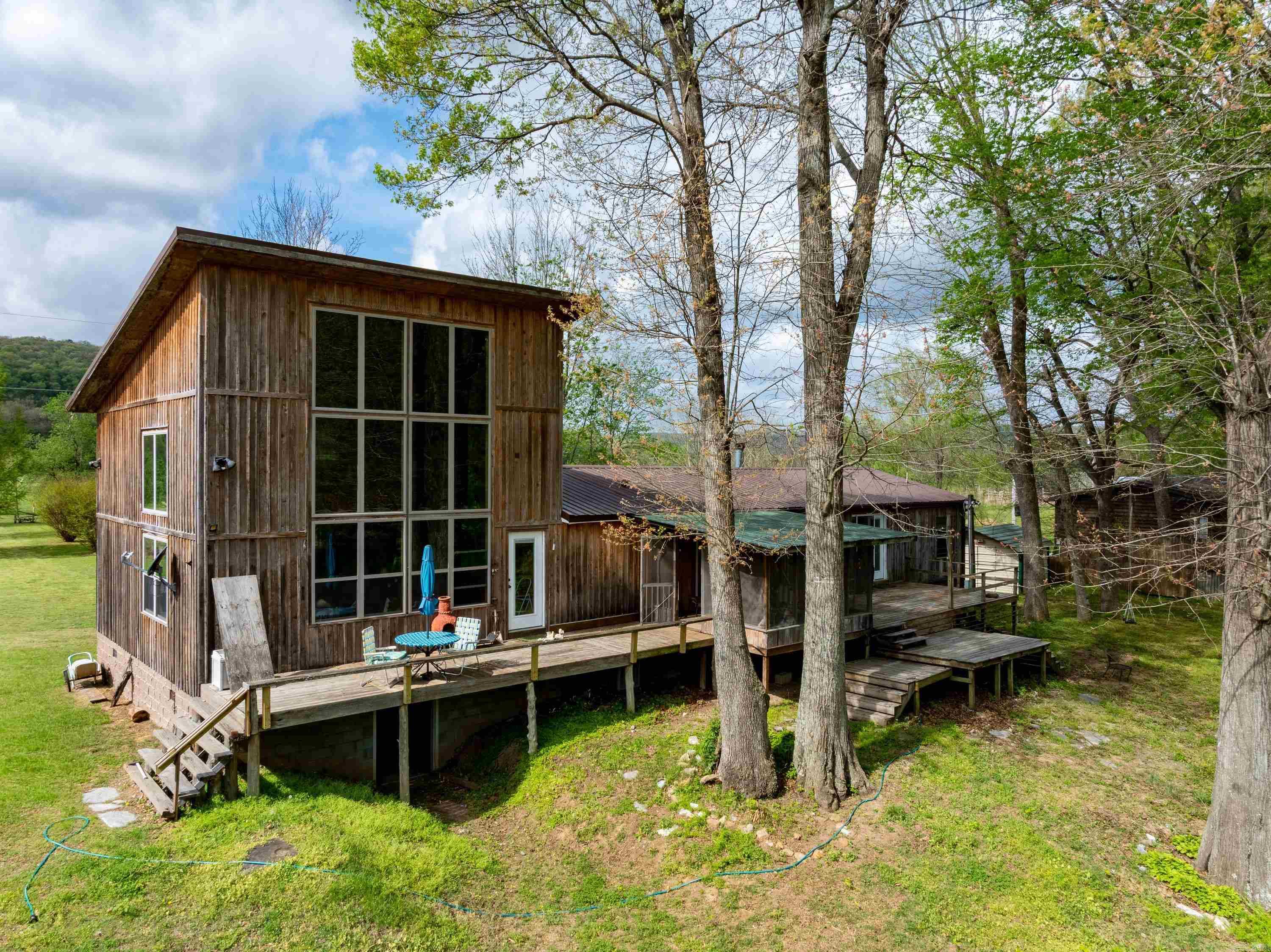 FOLL ROUND BOTTOM - Residential