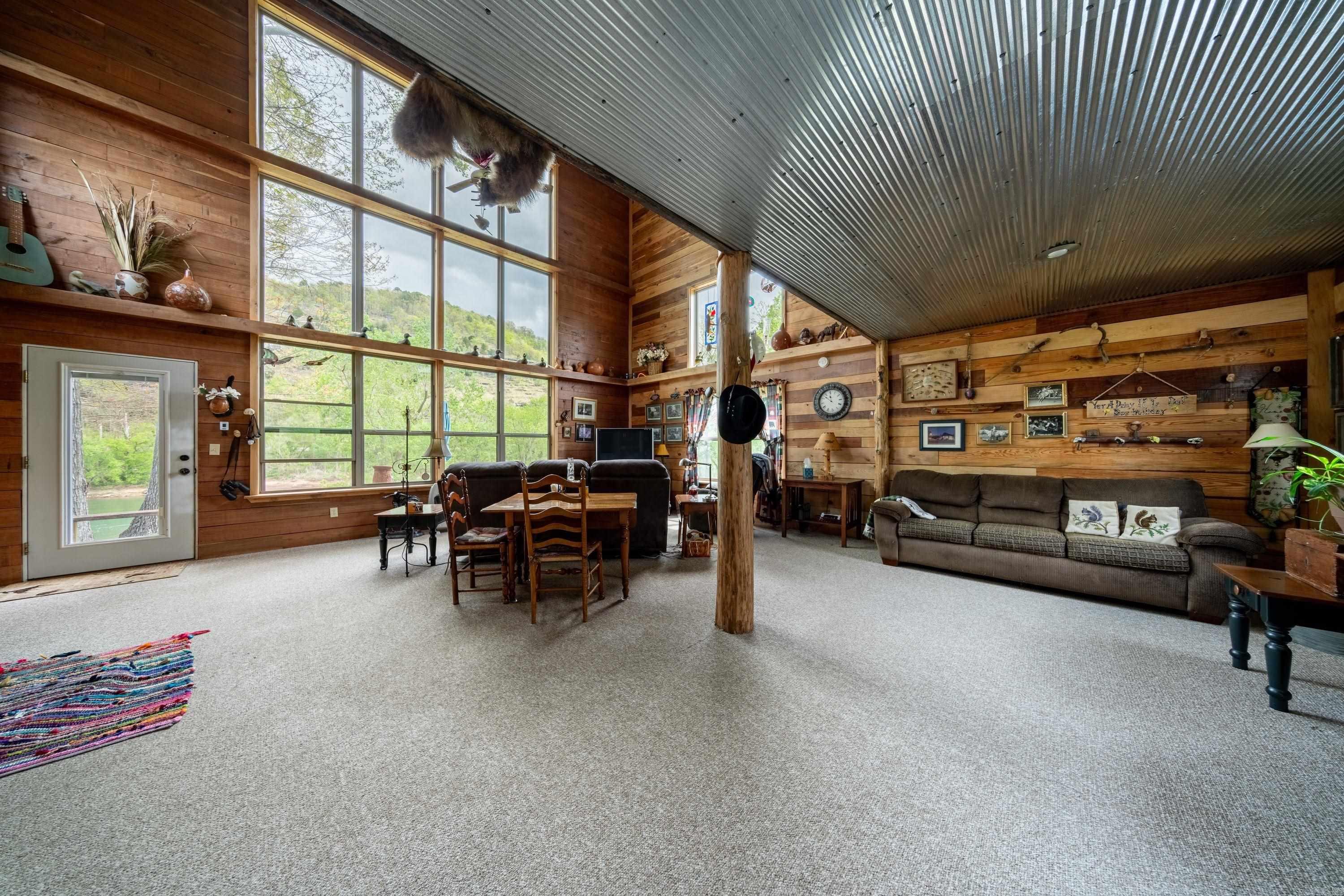 FOLL ROUND BOTTOM - Residential