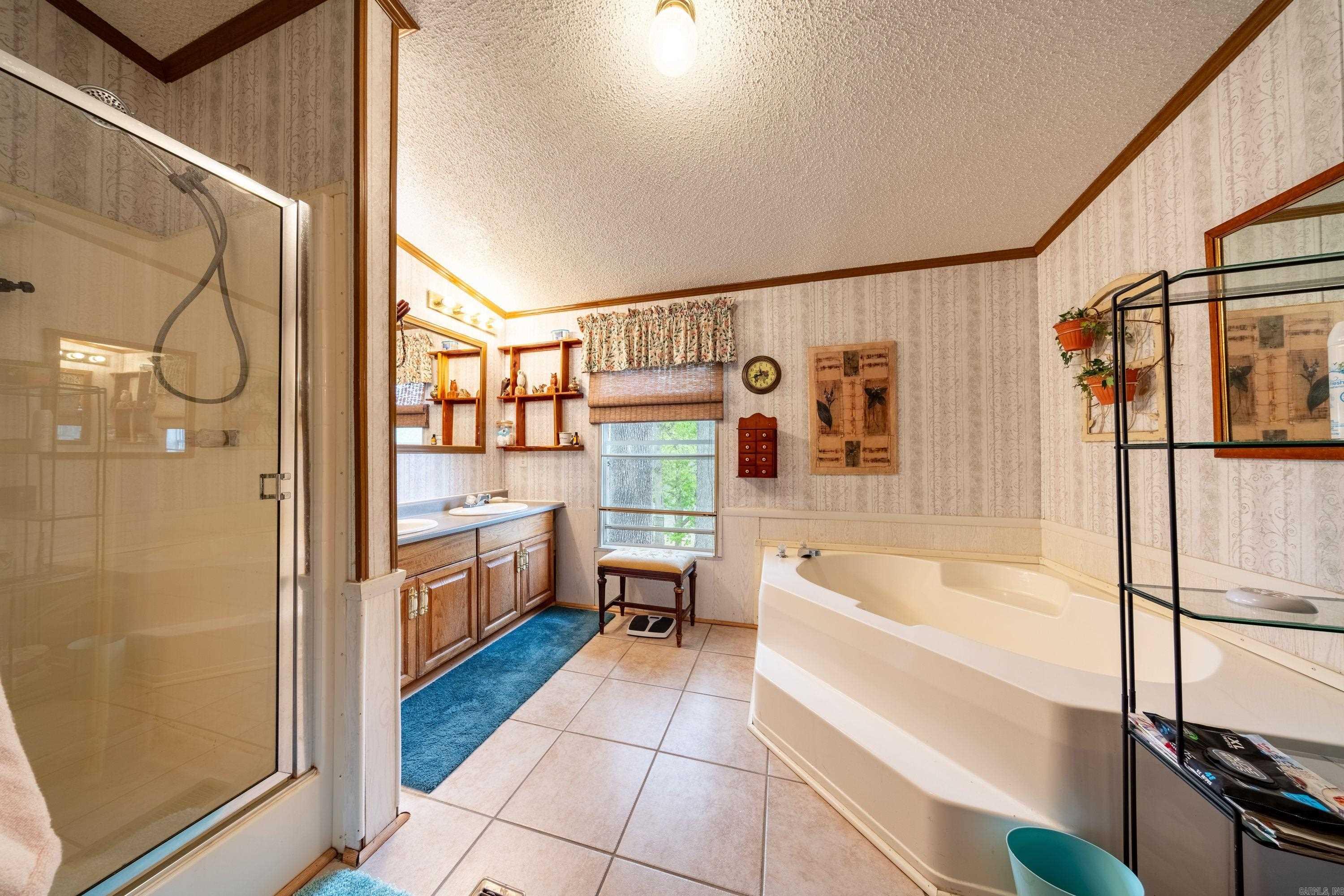 FOLL ROUND BOTTOM - Residential