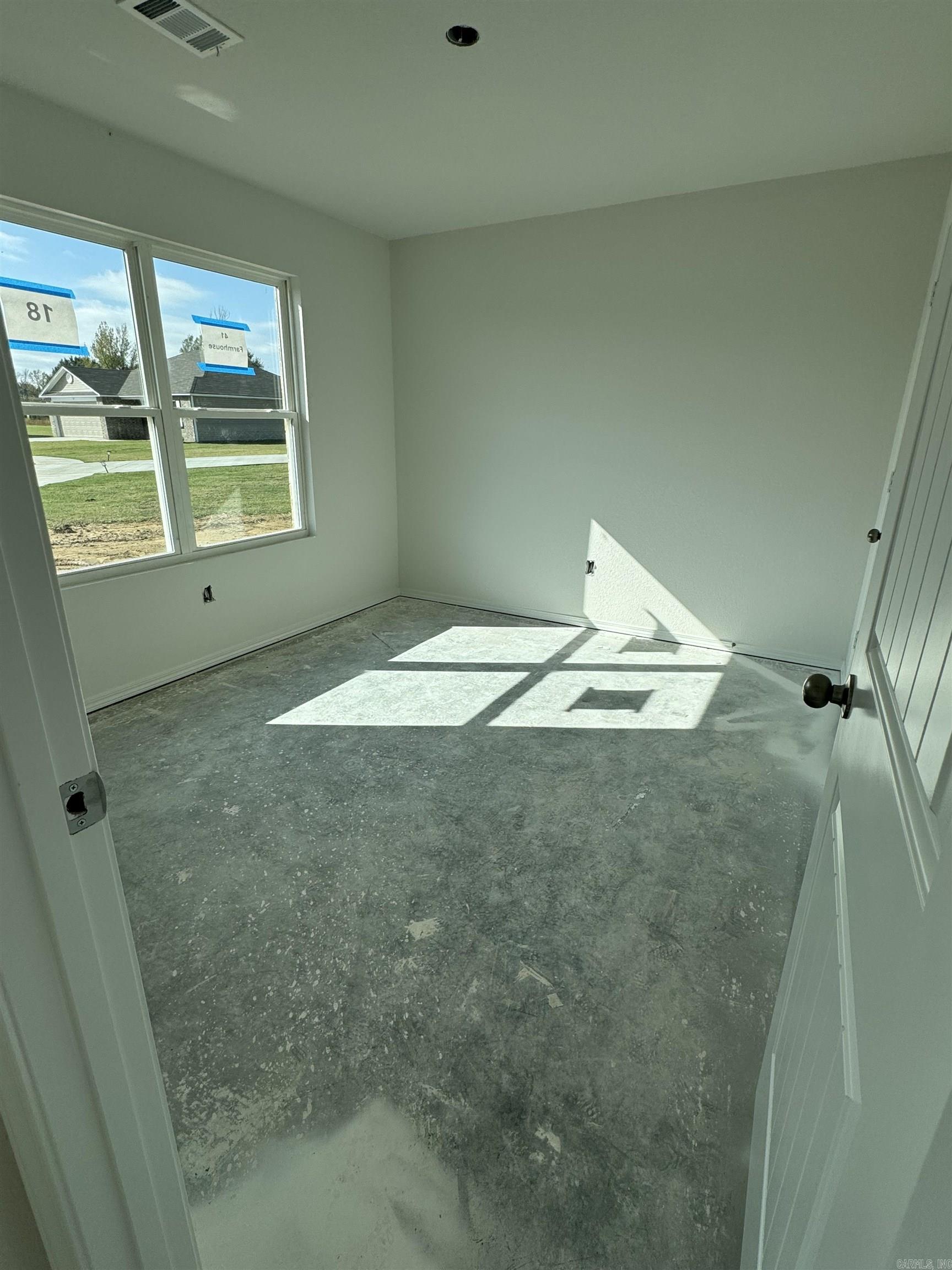 HILL FARM - Residential