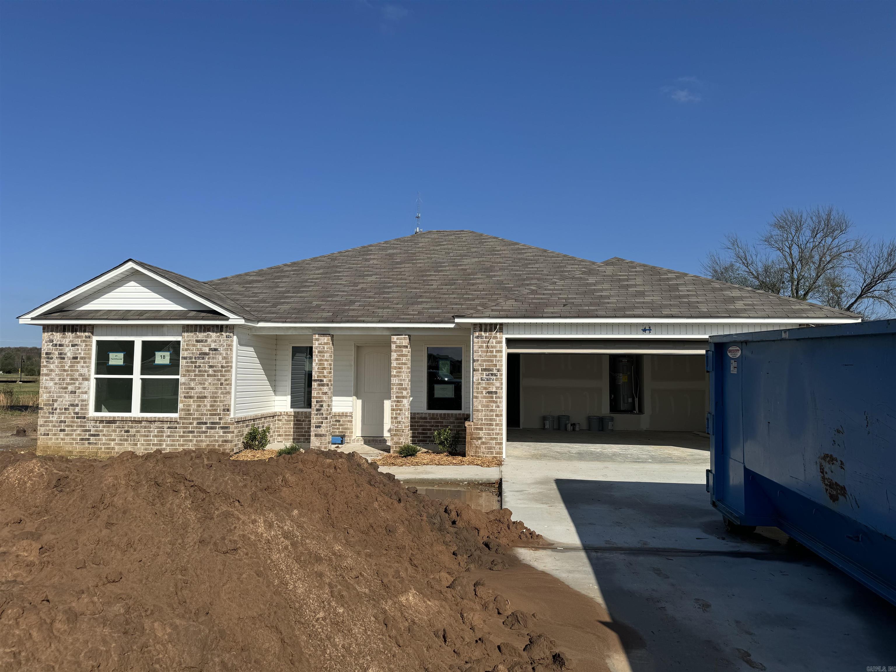 HILL FARM - Residential