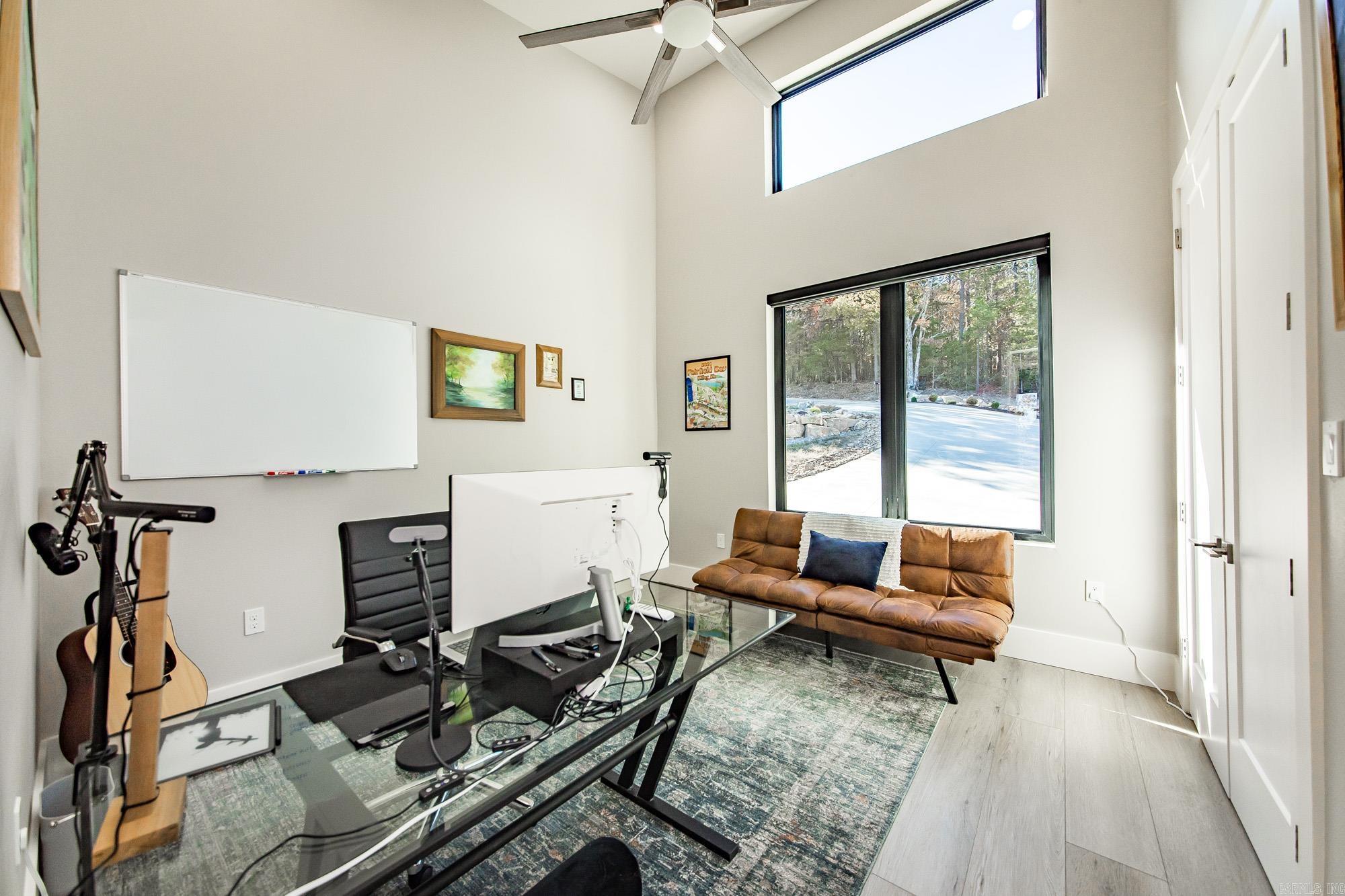 INDIAN HILLS - Residential