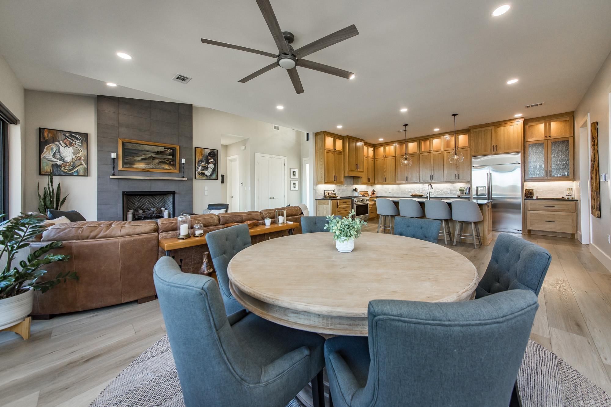 INDIAN HILLS - Residential