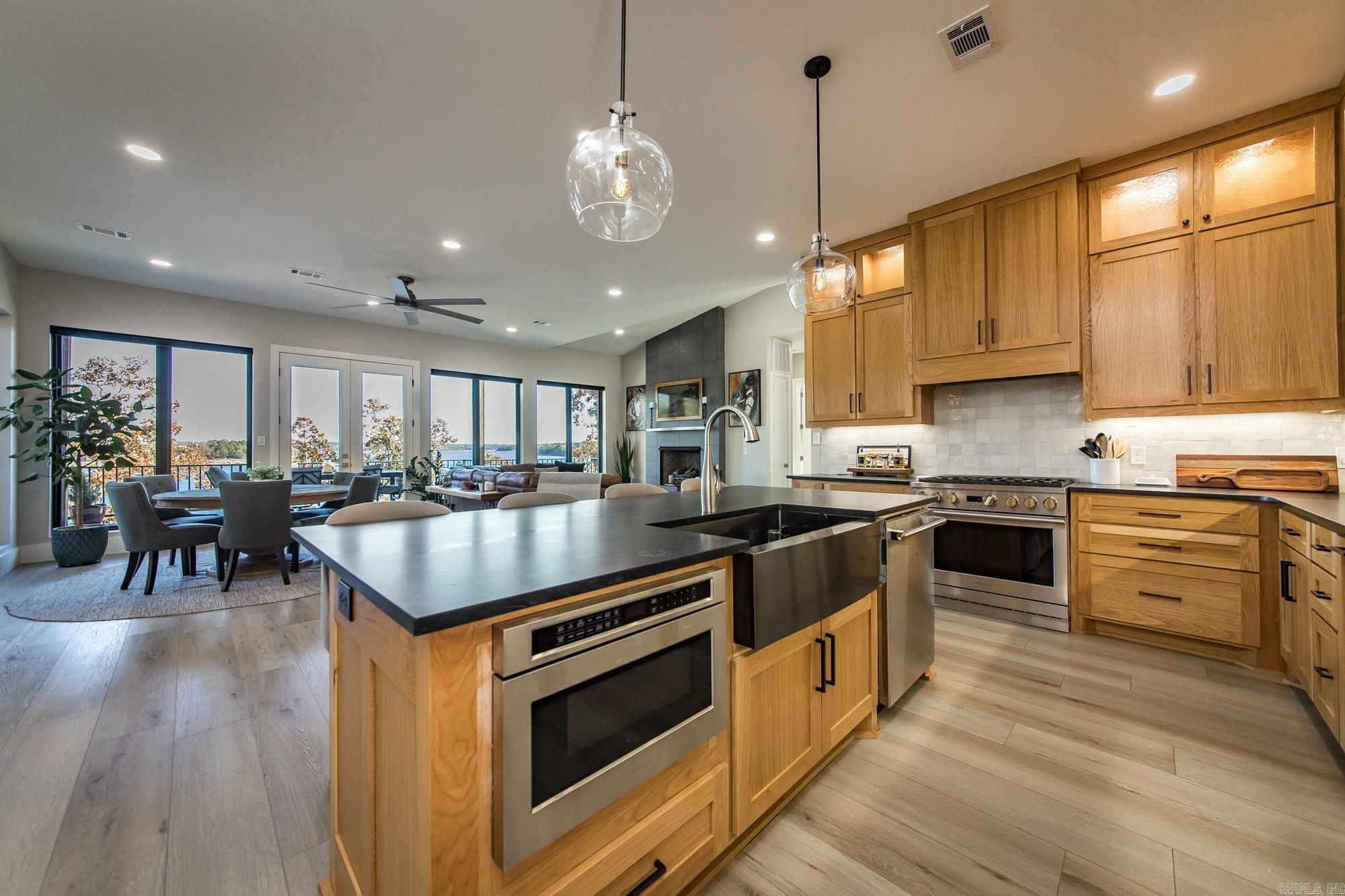 INDIAN HILLS - Residential