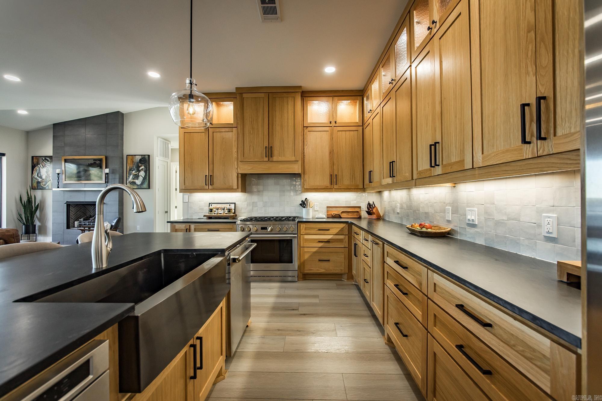 INDIAN HILLS - Residential