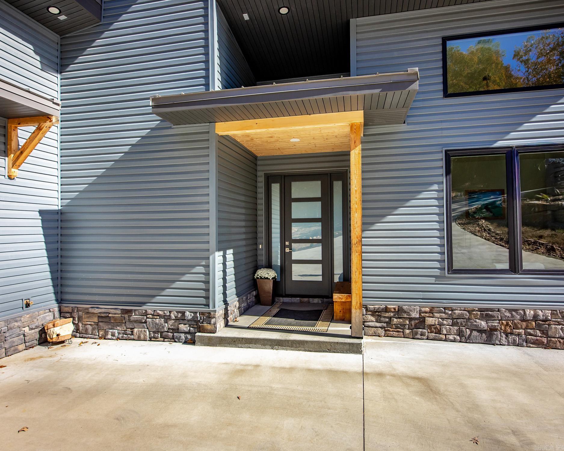 INDIAN HILLS - Residential