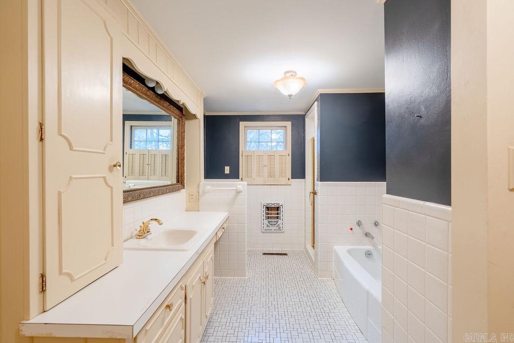 Sunny Hill - Residential