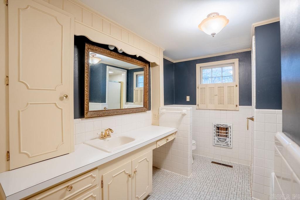 Sunny Hill - Residential