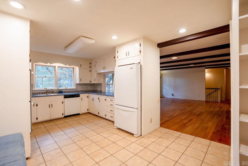 Sunny Hill - Residential