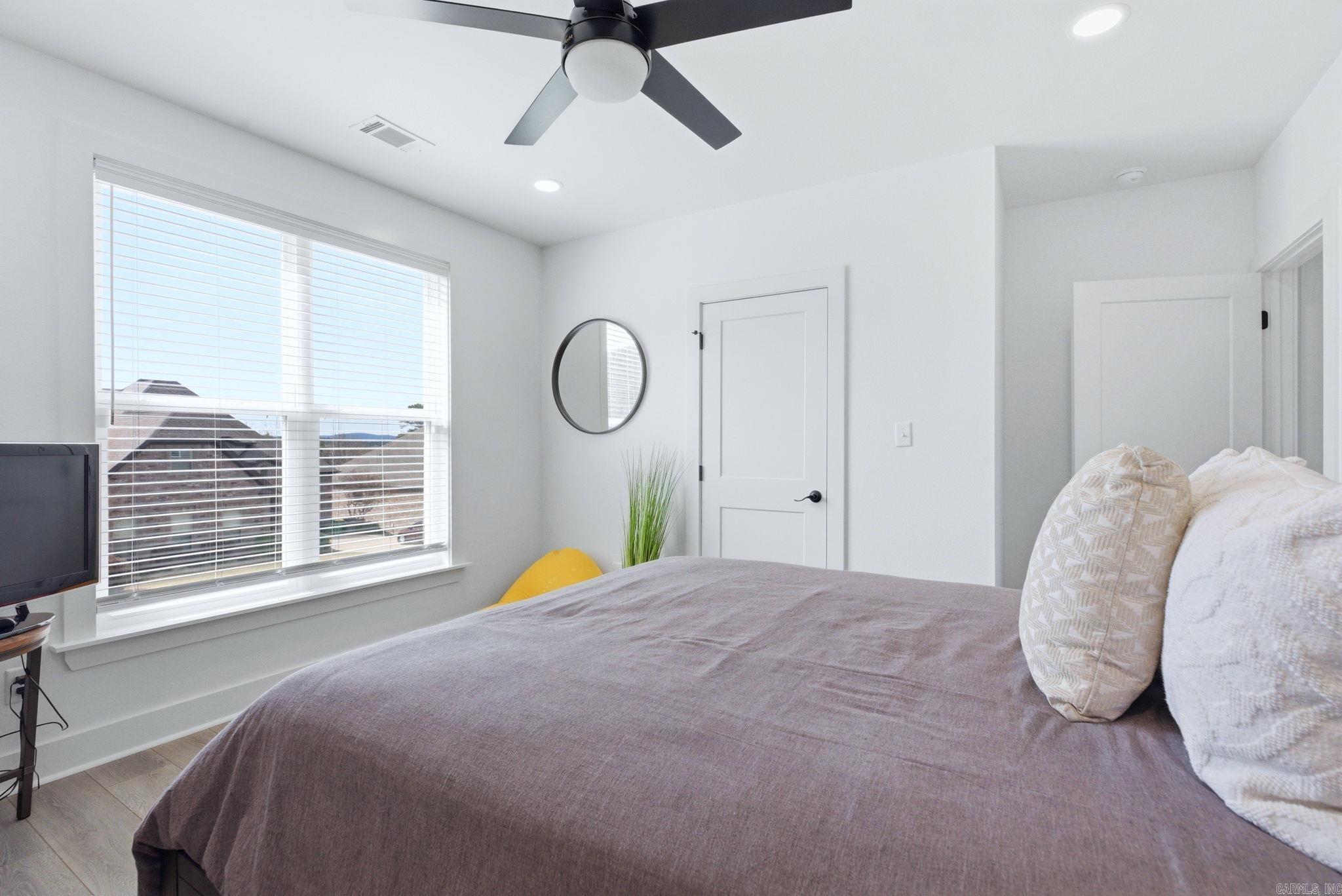 CHENAL VALLEY TOURNAY CIRCLE - Residential