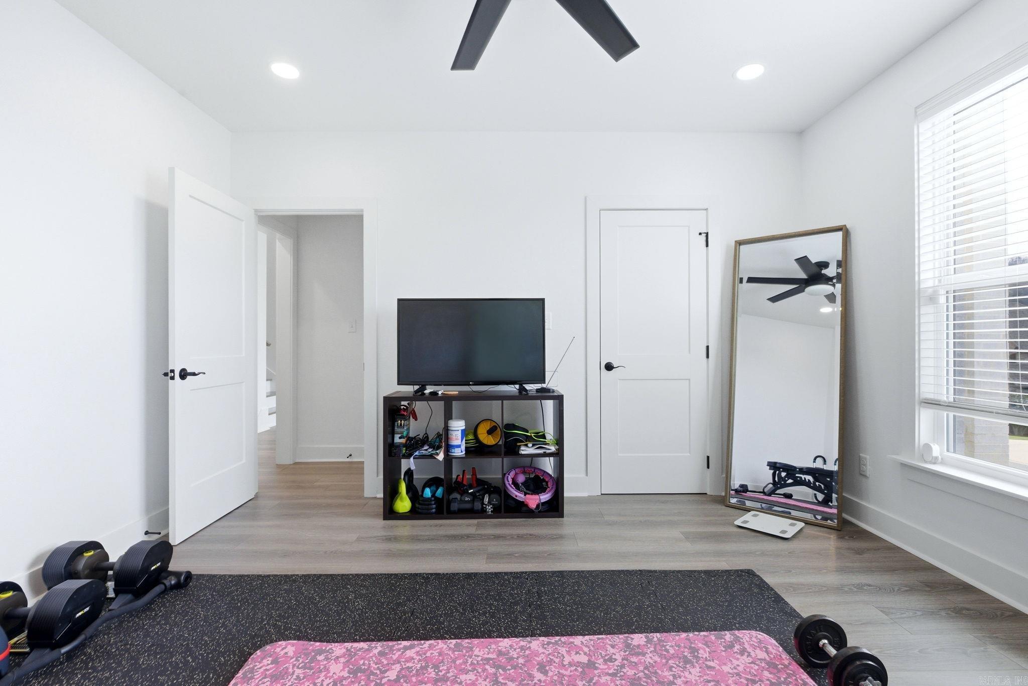 CHENAL VALLEY TOURNAY CIRCLE - Residential