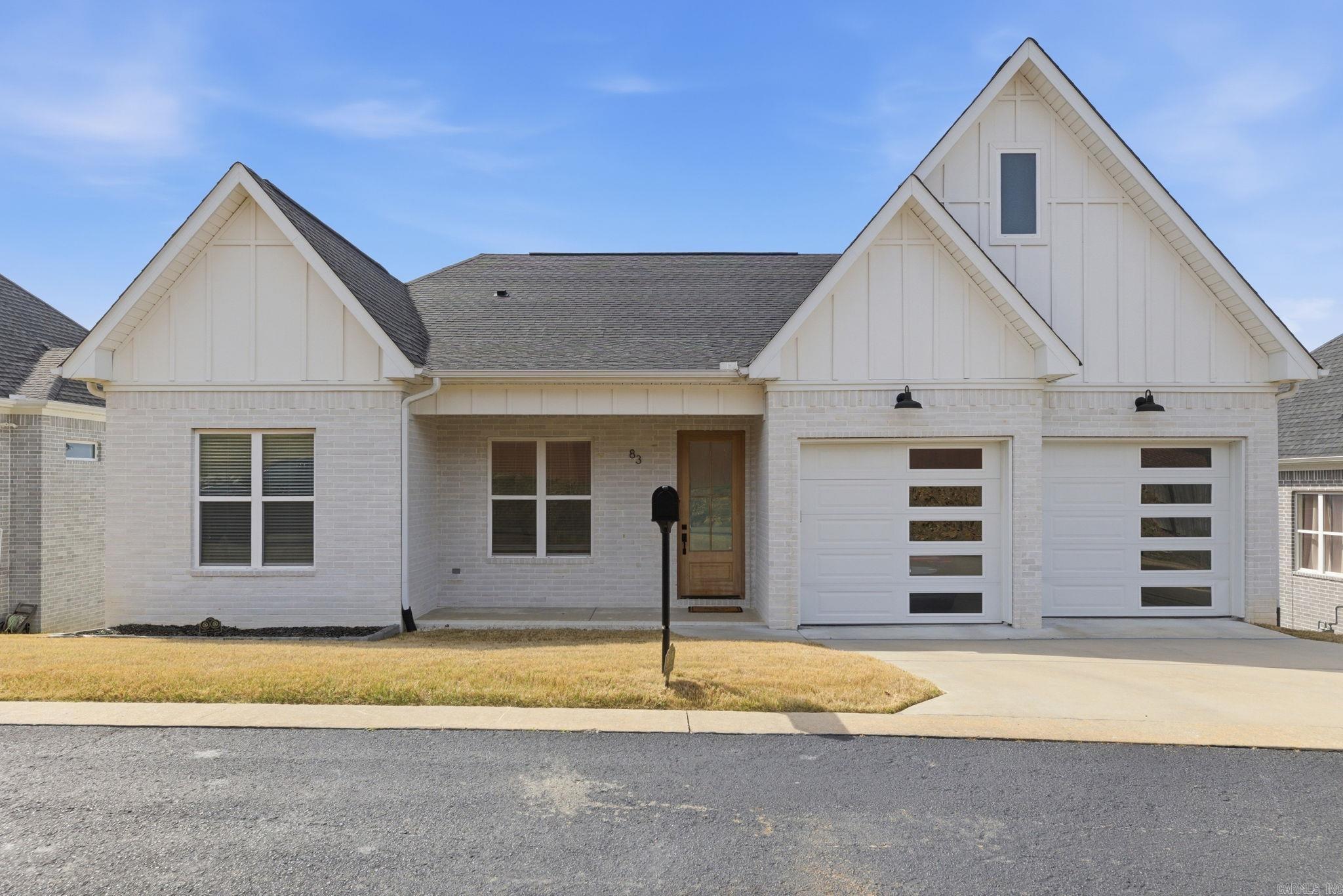 CHENAL VALLEY TOURNAY CIRCLE - Residential